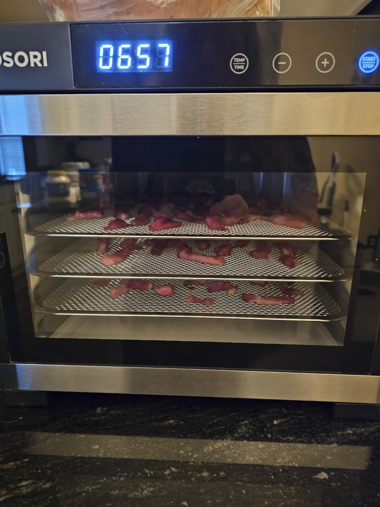 Cosori Food Dehydrator, 6 Stainless Steel Trays with 6.5 ft² Drying Space customer photo 2