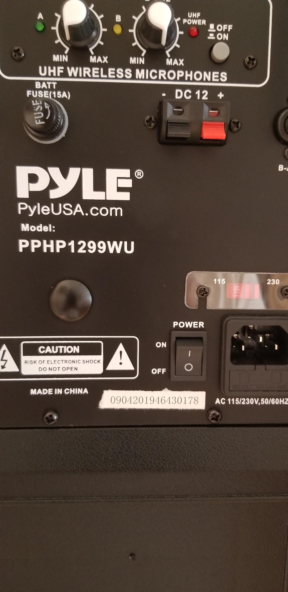 Pyle Karaoke Portable 15-inch PA Speaker System - 1600W Active Powered Bluetooth Compatible Speaker, Rechargeable Battery, Easy Carry Wheels, USB MP3 RCA, FM Radio, 2 UHF Microphone customer photo 1