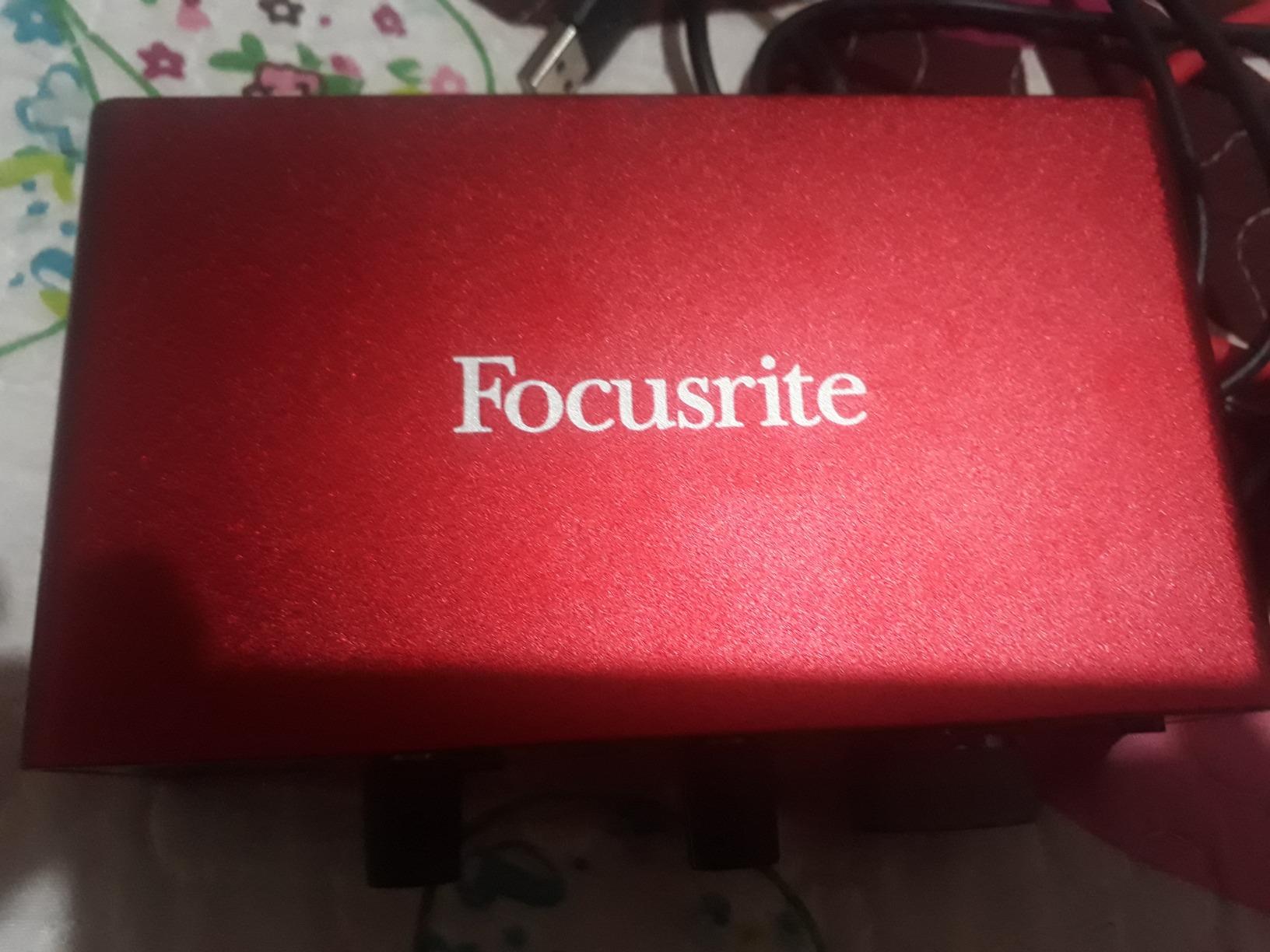 Focusrite Scarlett Solo Studio 3rd Gen USB Audio Interface Bundle with Boom Stand, XLR Cable and Pop Filter (4 Items) customer photo 2