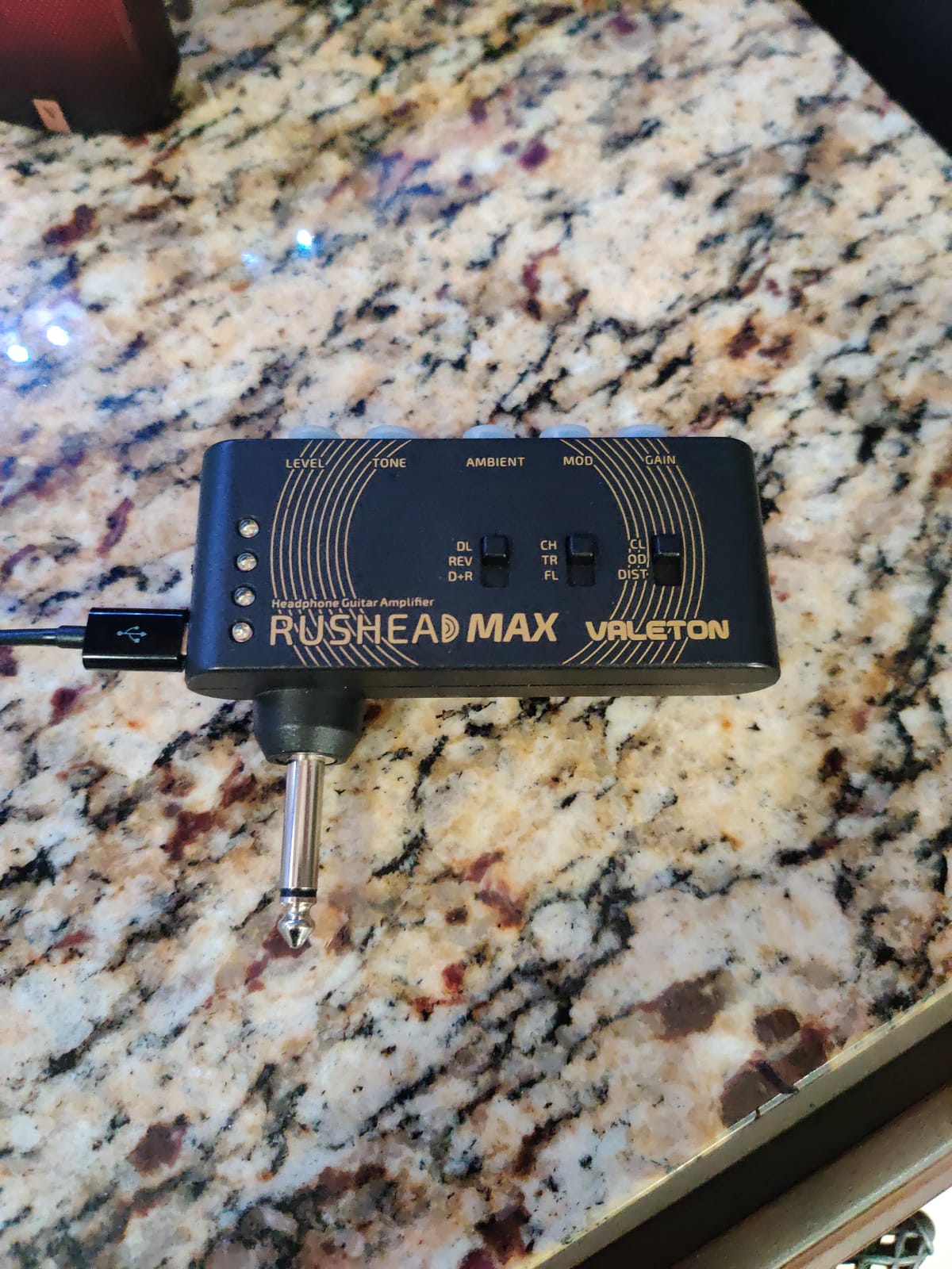 Valeton Rushead Max USB Chargable Portable Pocket Guitar Bass Headphone Amp Carry-On Bedroom Plug-In Multi-Effects customer photo 1