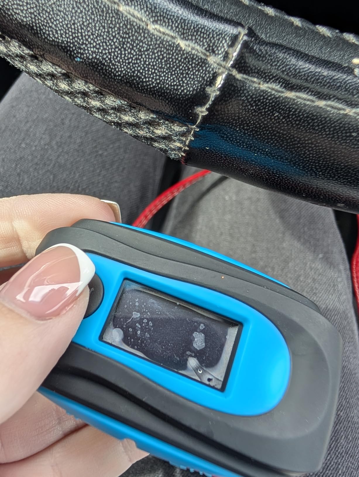 AGPTEK S07 8GB IPX8 Waterproof Mp3 Player with Screen for Surfing Swimming customer photo 2