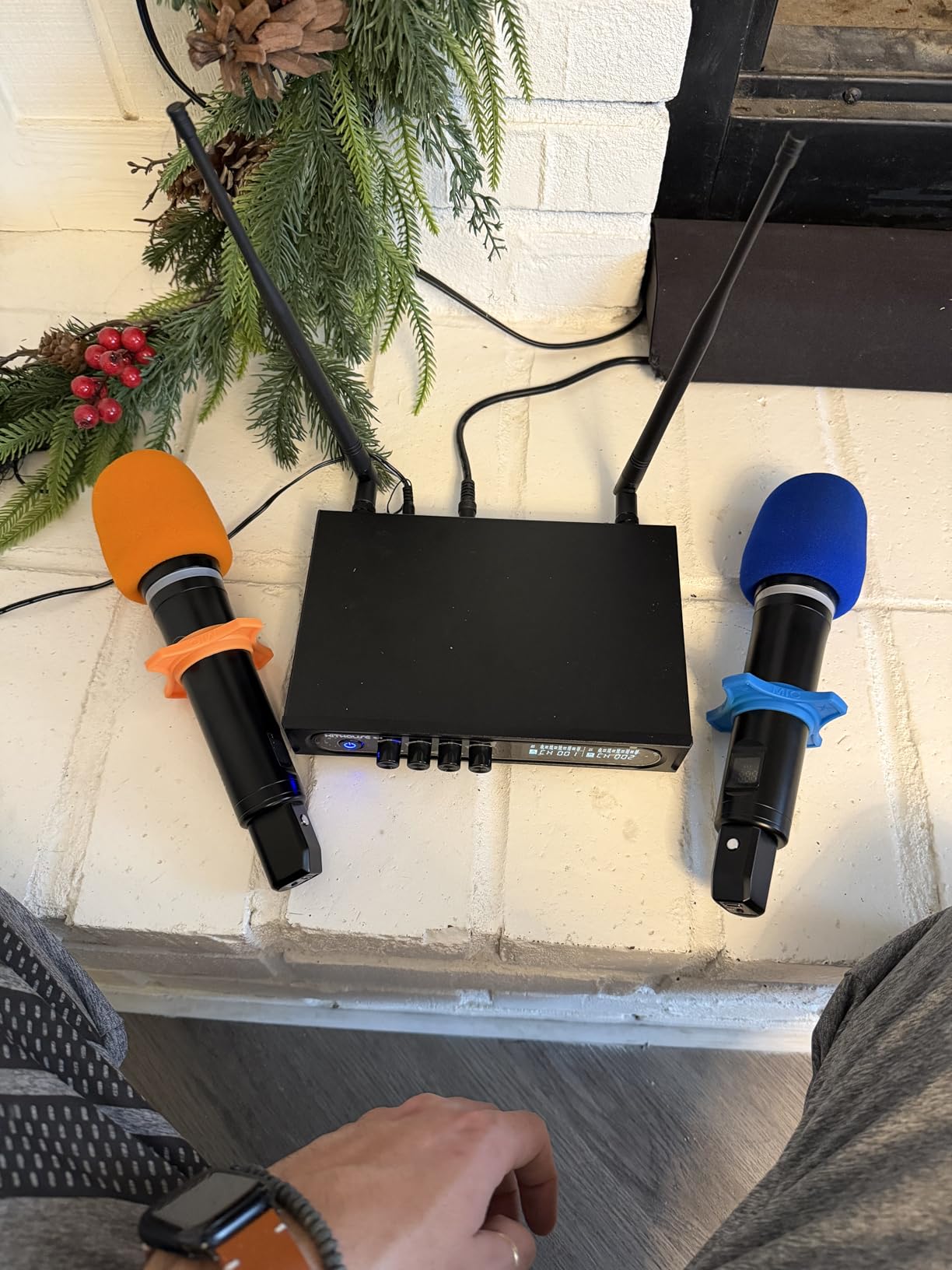 S9 UHF Rechargeable Wireless Microphone System Karaoke Microphone Wireless Mic Cordless Dual with Bluetooth Receiver Box + Volume Control ECHO for Karaoke Singing Speech Meeting Church, 200FT customer photo 2