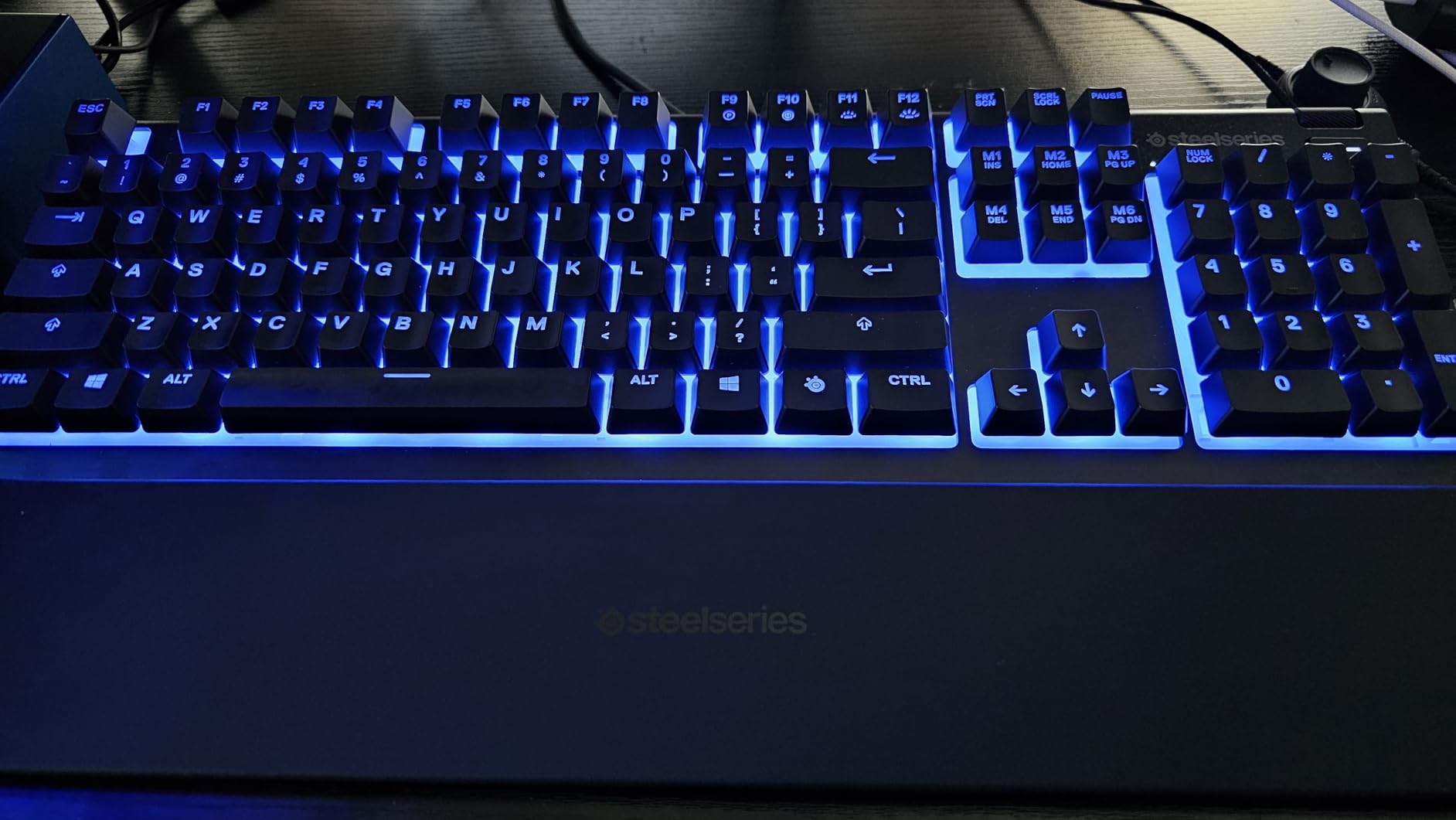 SteelSeries Apex 3 RGB Gaming Keyboard – 10-Zone RGB Illumination – IP32 Water Resistant – Premium Magnetic Wrist Rest (Whisper Quiet Gaming Switch) customer photo 1