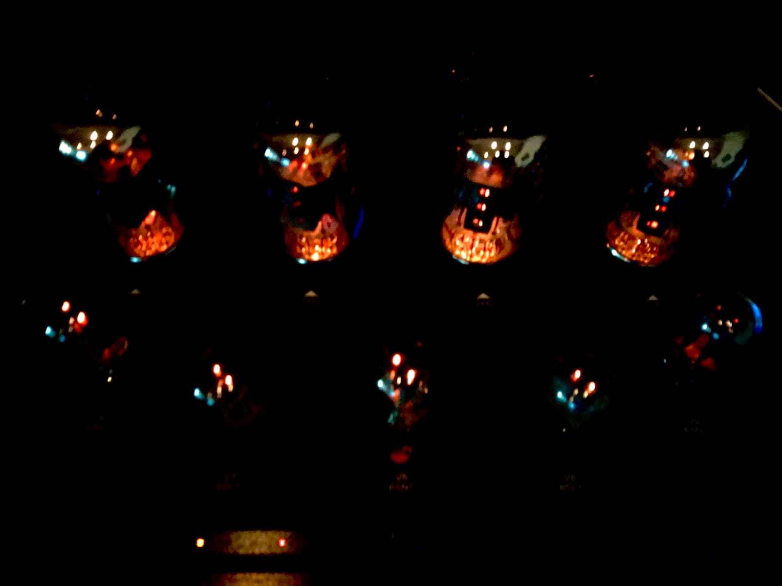R8 KT88 x4 Tube Amplifier Hi-Fi Integrated Vacuum Tube Amp with Headphone Output KT88，EL34 Replaceable (Black) customer photo 2