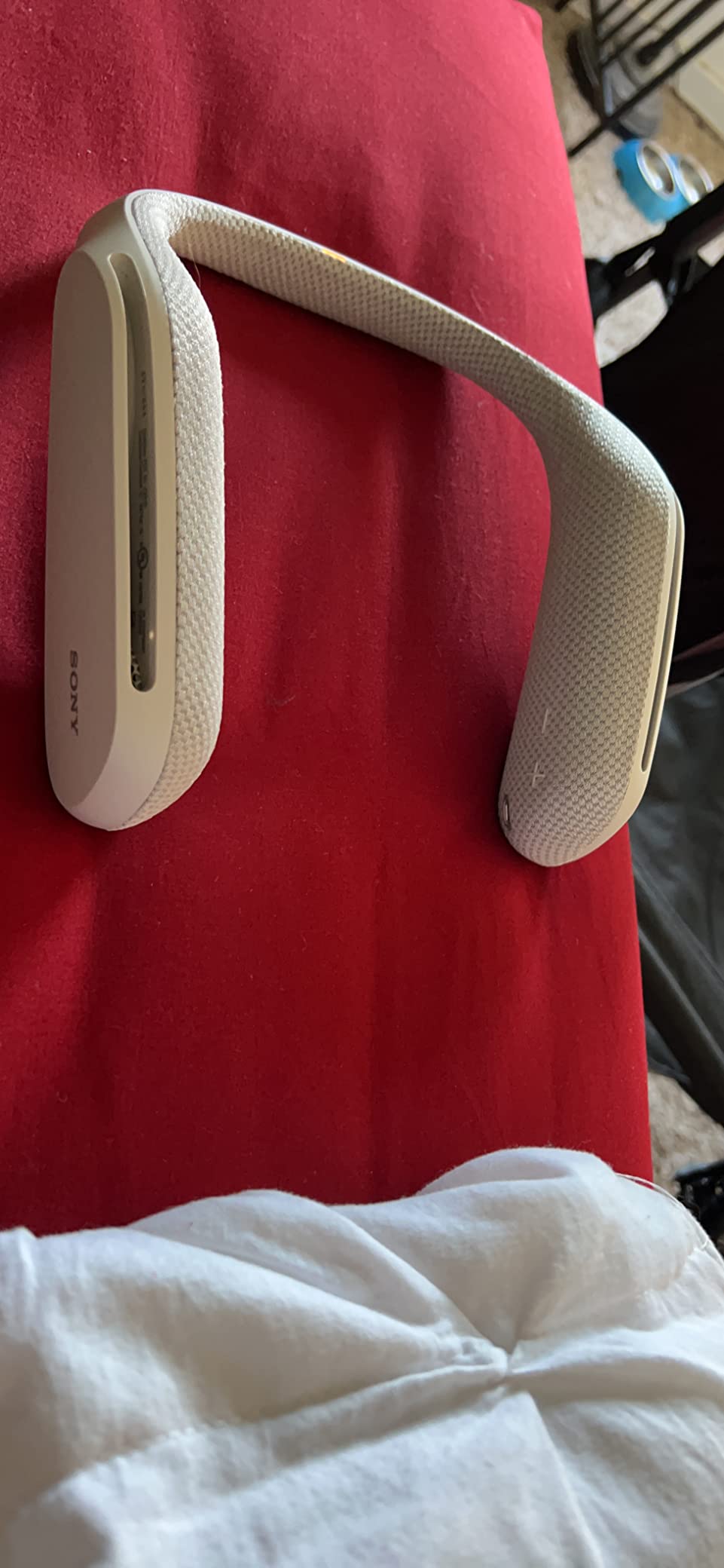 Sony Wearable Speaker System: Wireless Over Neck Speaker for Home Theater and Gaming - Personal Neckband Headphone System with Reactive Vibration - SRS-WS1,White customer photo 1