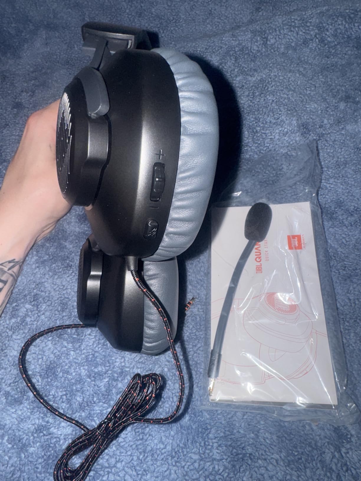 JBL Quantum 100 - Wired Over-Ear Gaming Headphones - Black, Large customer photo 2