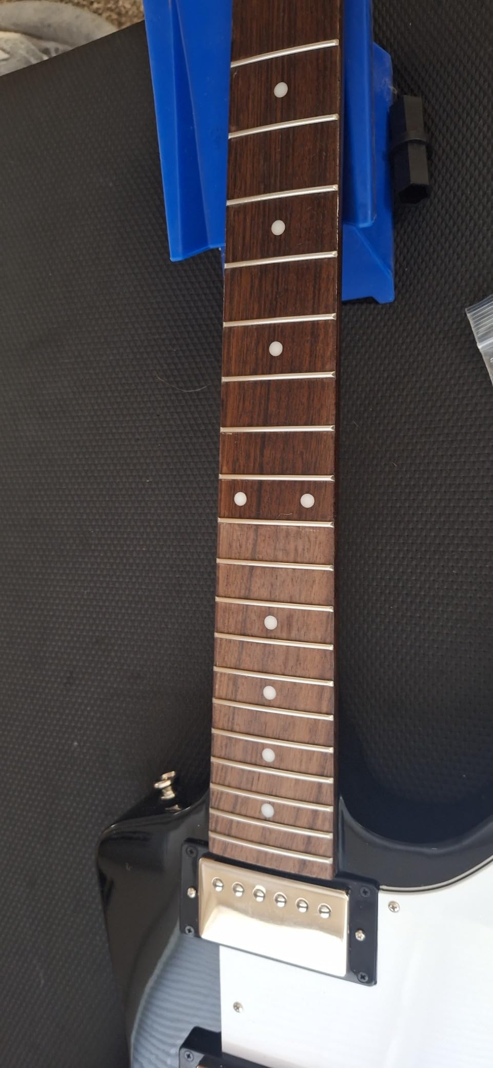 Epiphone Explorer, Ebony customer photo 2