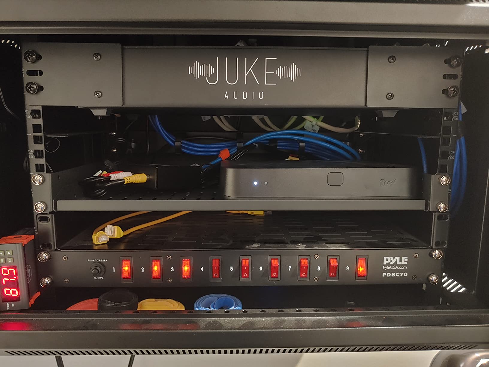 Juke-6 | 6 Zone Audio Amplifier | Wirelessly Controlled Multi-Room Audio System | Compatible with Airplay 2, Spotify Connect, Bluetooth, DLNA customer photo 2