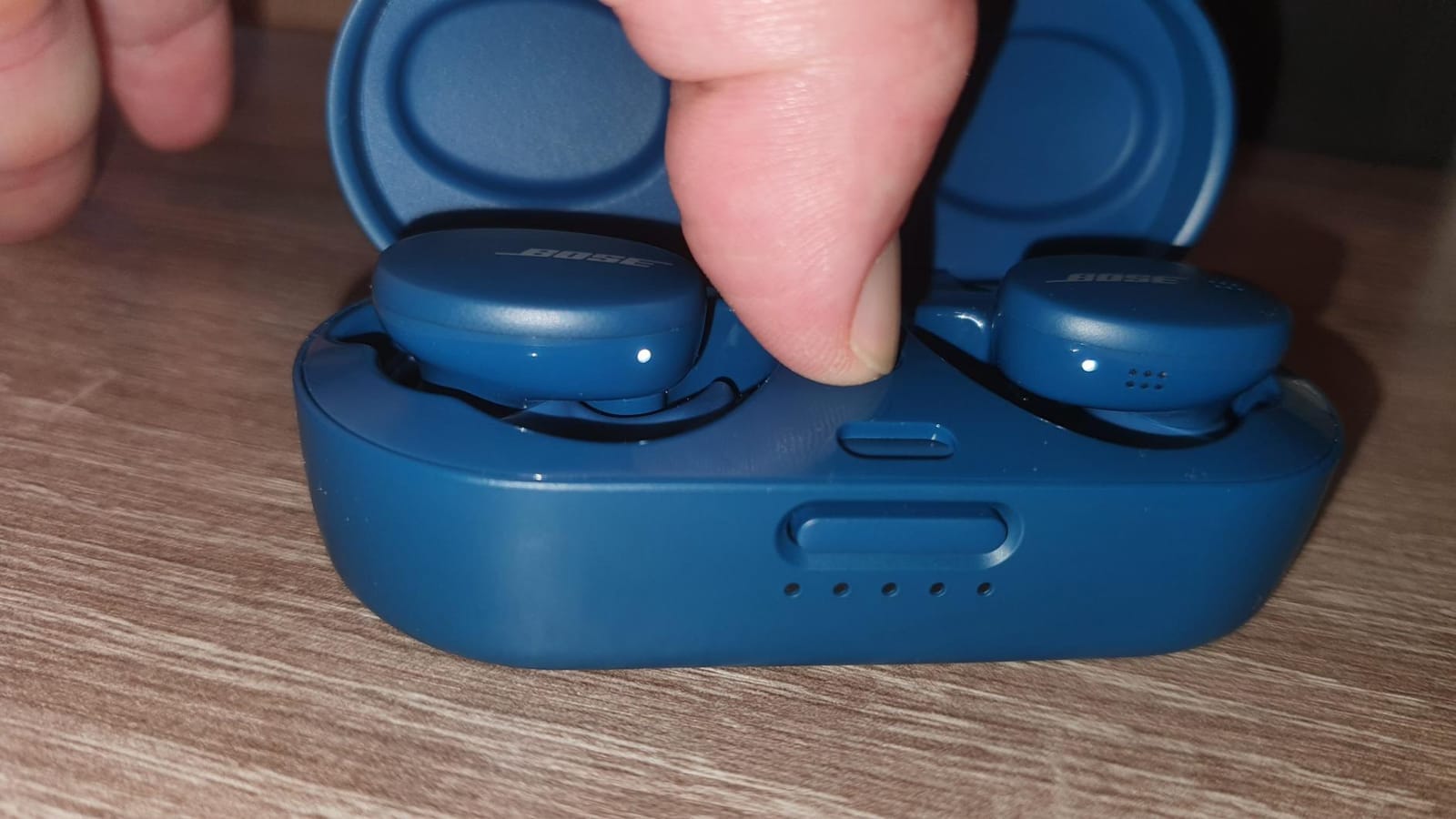 Bose Sport Earbuds - Wireless Earphones - Bluetooth in Ear Headphones for Workouts and Running, Triple Black customer photo 1