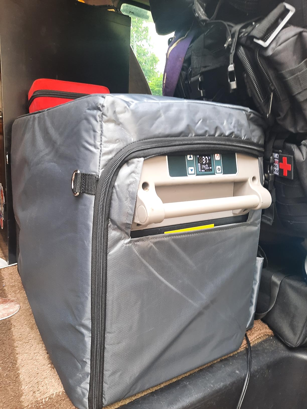 CF45 Insulated Protective Cover Insulated Transit Bag for Alpicool CF45, Euhomy 45Liter(48qt), AstroAI 48 Quart, VBENLEM 45L(48qt) Car Refrigerator customer photo 2