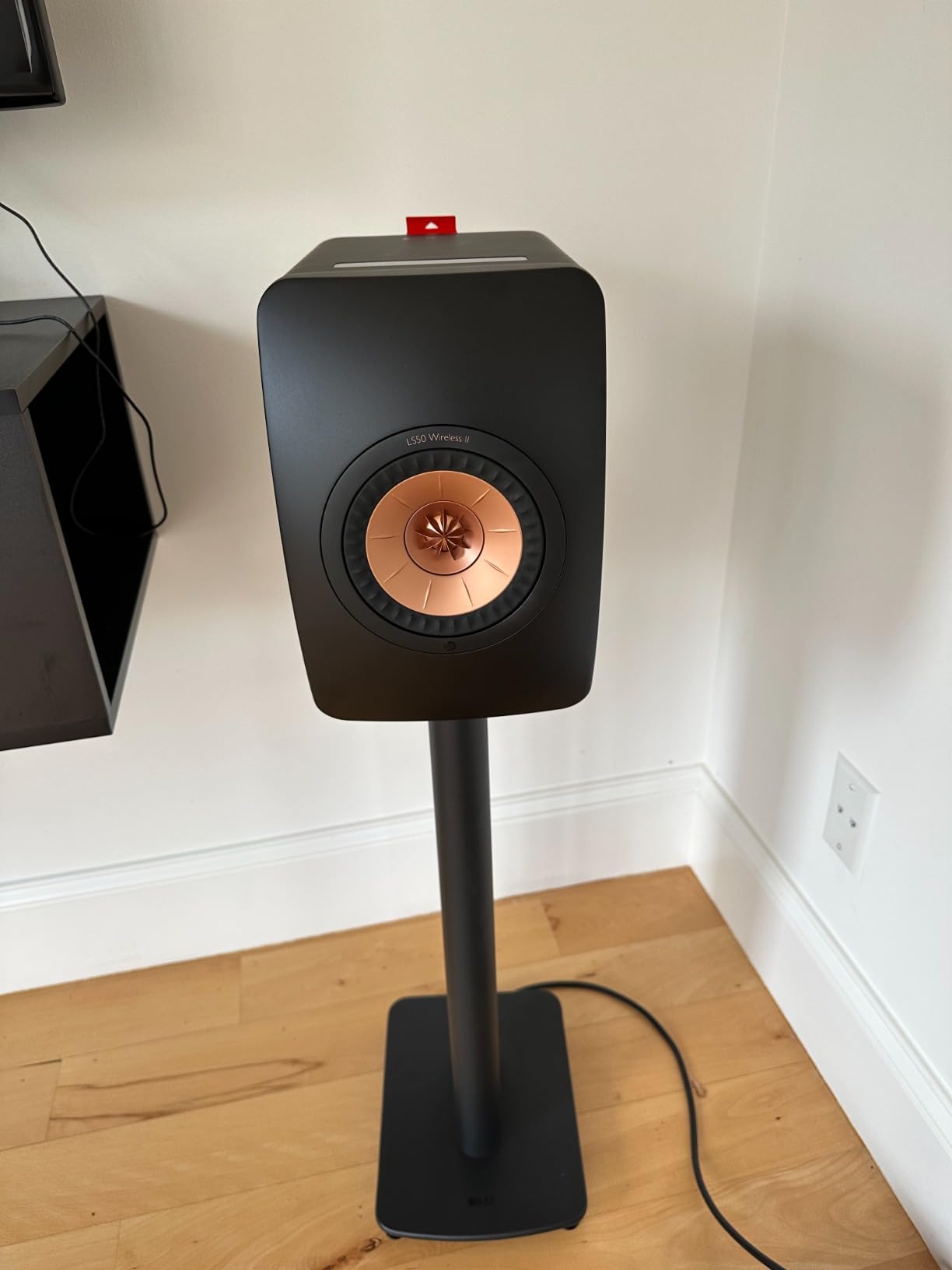 KEF LS50 Wireless II Active HiFi Bookshelf Speakers (Pair, Mineral White) customer photo 2