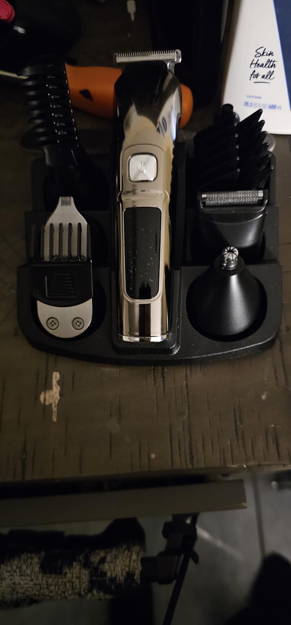 Ufree Beard Trimmer for Men, Waterproof Electric Razor, Grooming Kit customer photo 2