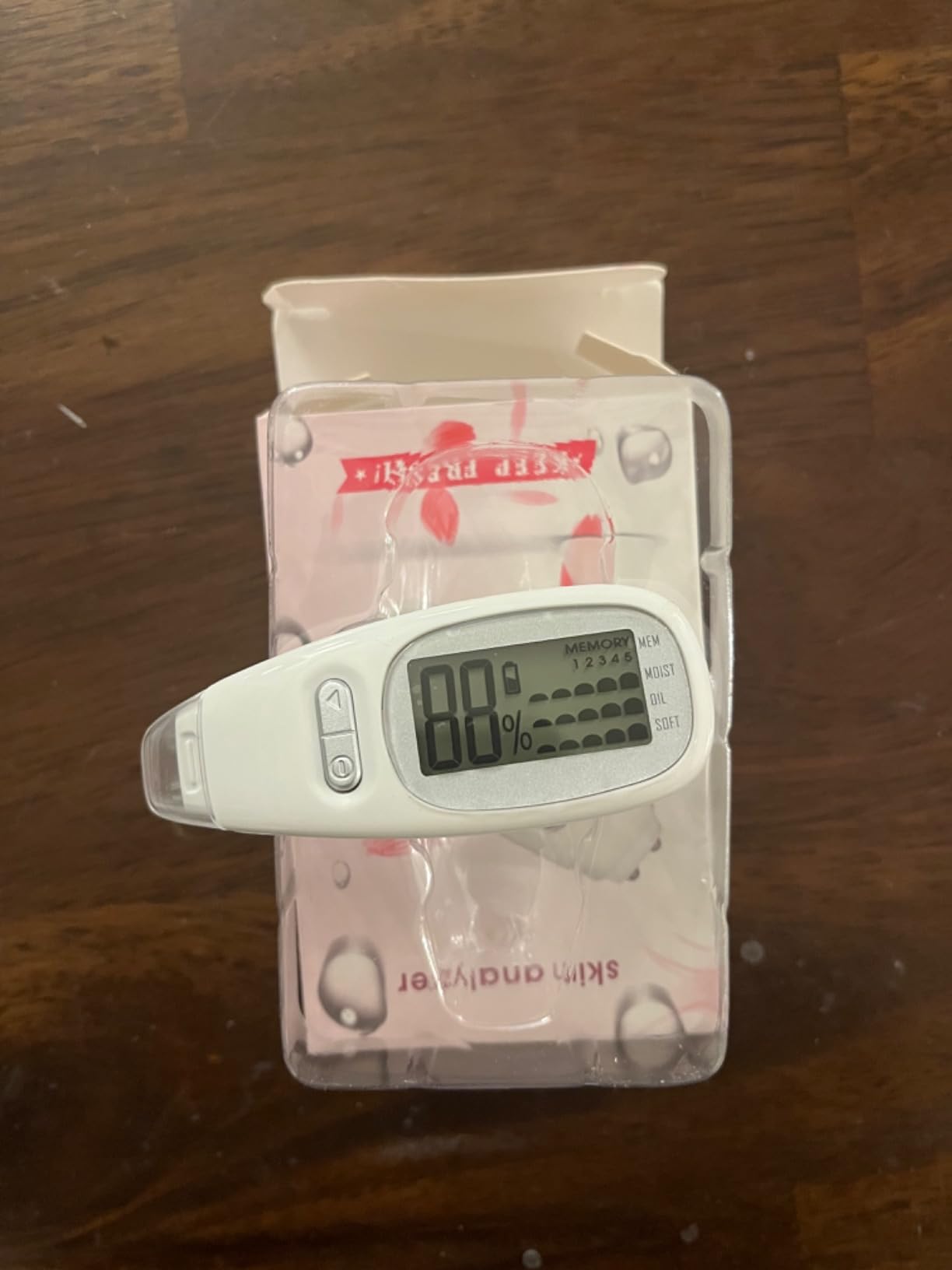 Portable digital facial moisture tester skin analyzer facial hydration corneometer skin hydration meter water oil tester for face skin care with backlight LCD display gifts for girls women customer photo 1