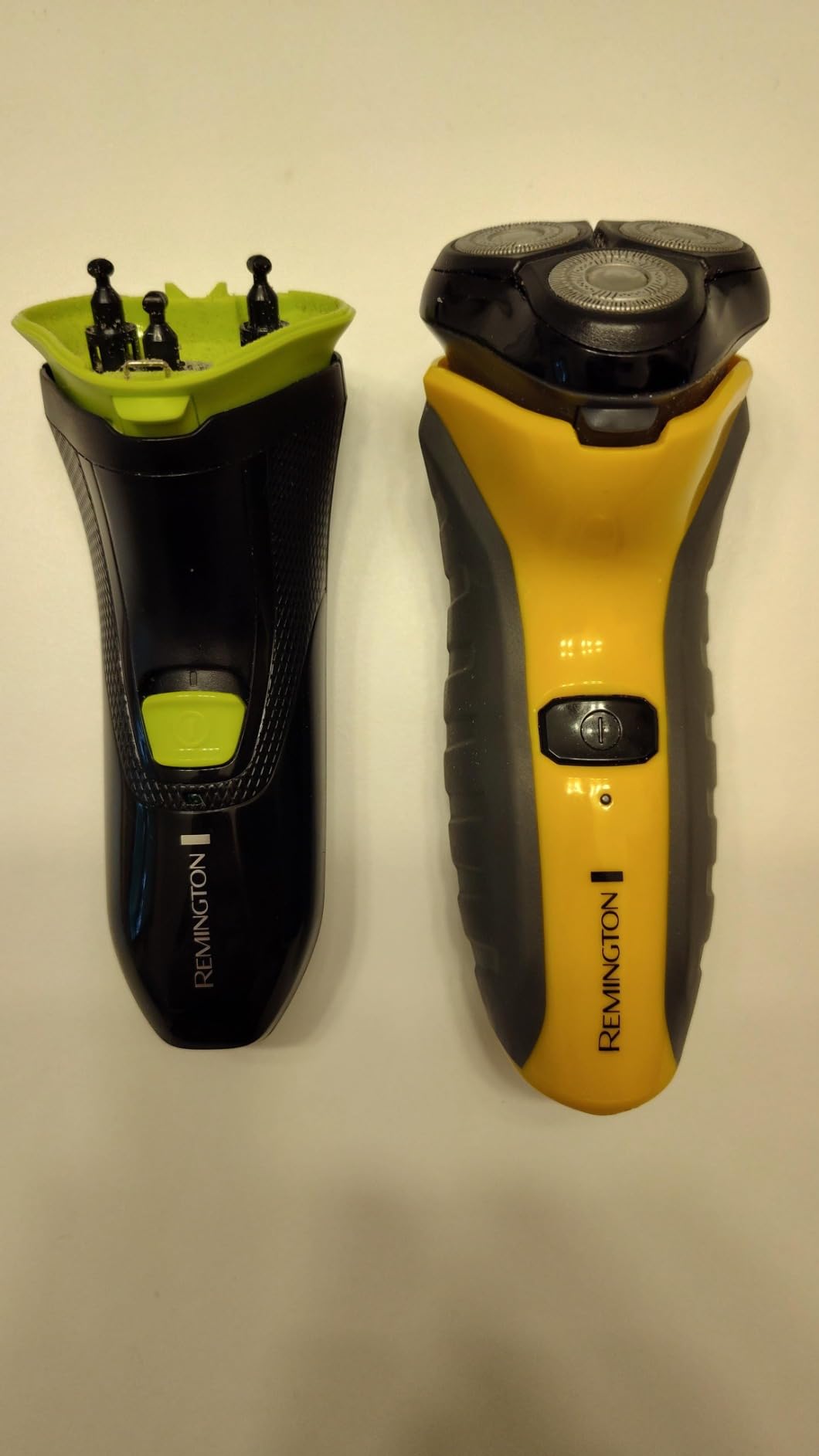 Remington Ultrastyle Rechargeable Rotary Shaver, Black and Neon Green customer photo 1
