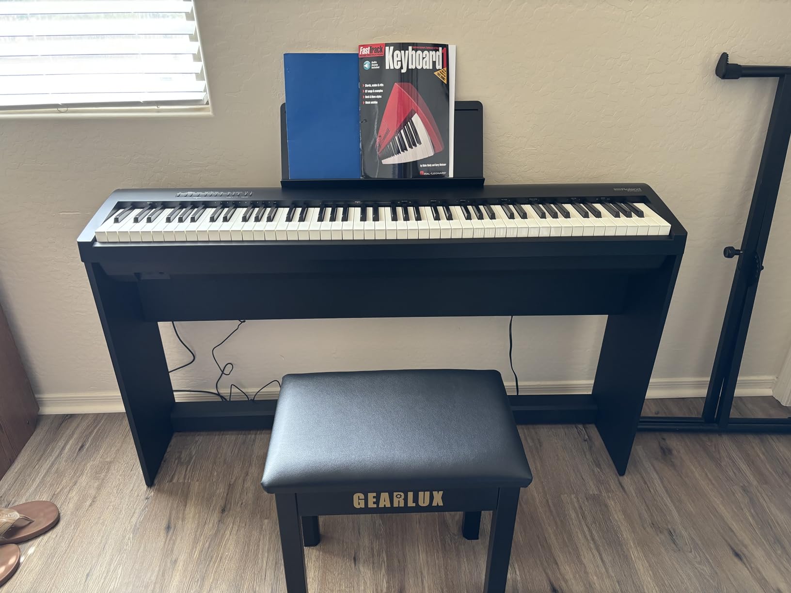 Roland FP-40 88-Key Digital Piano - Black customer photo 1