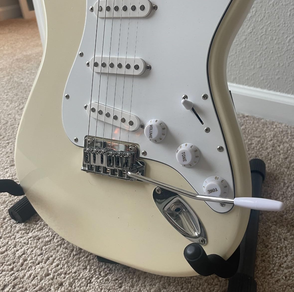 Fender Squier Series Affinity Stratocaster Electric Guitar, Olympic White customer photo 1