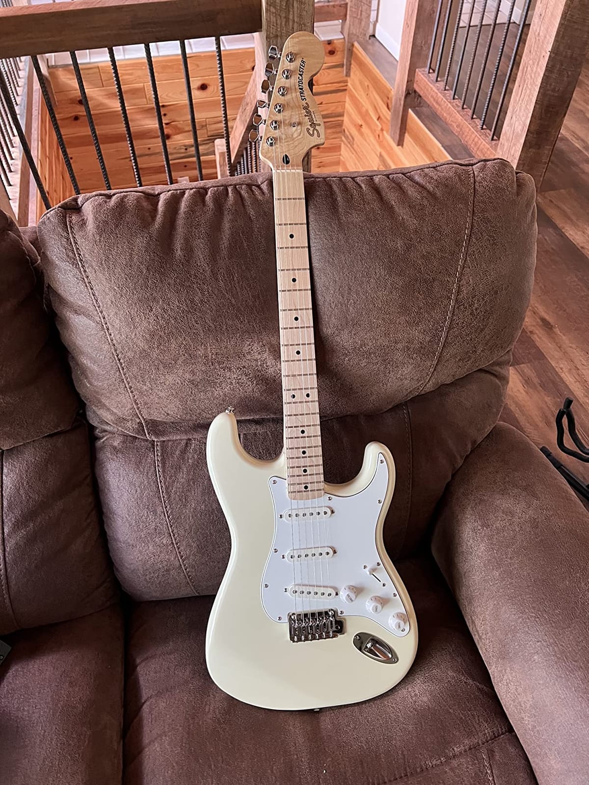 Fender Squier Series Affinity Stratocaster Electric Guitar, Olympic White customer photo 2
