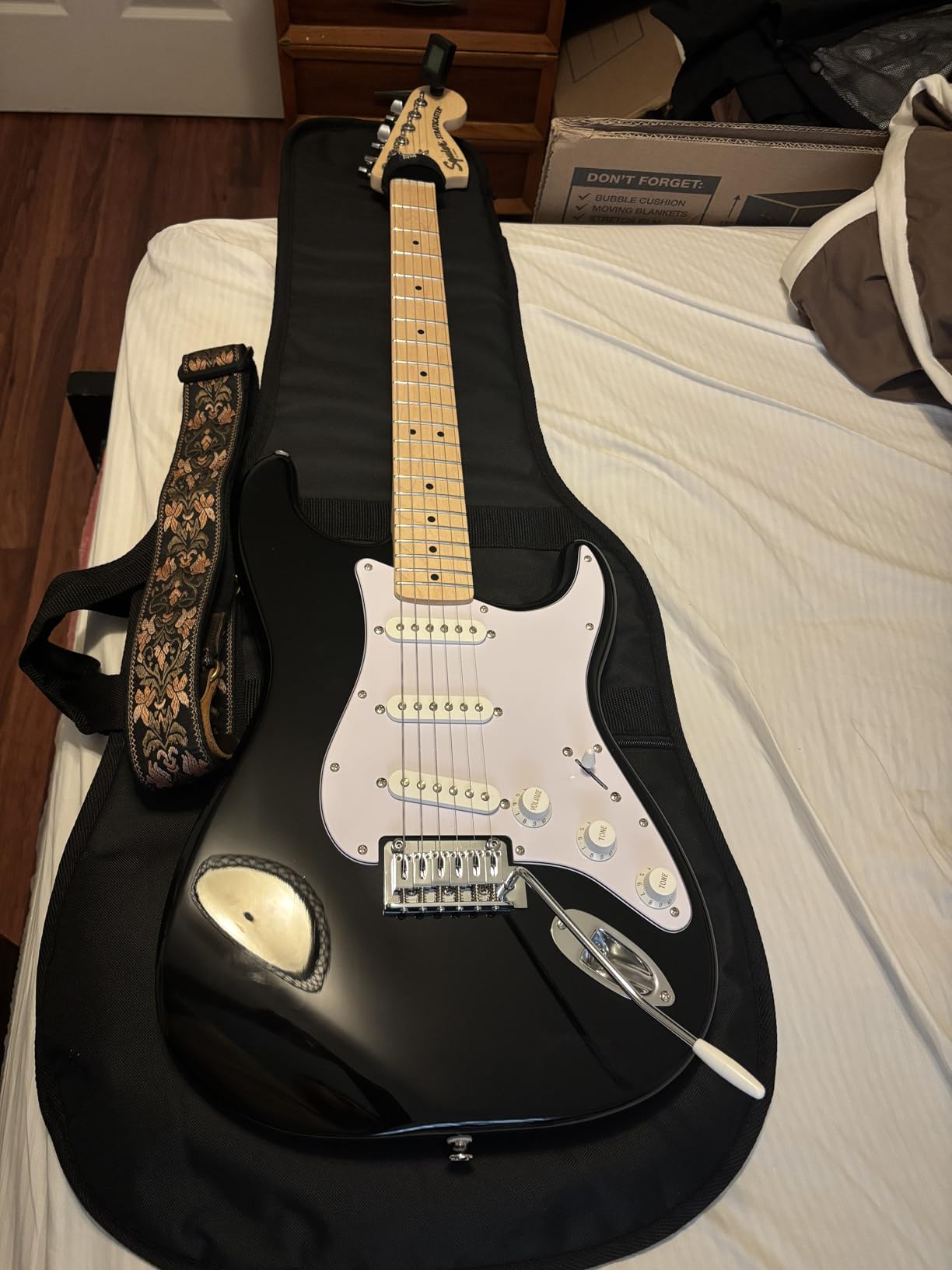 Squier Affinity Series Stratocaster Electric Guitar, with 2-Year Warranty, Lake Placid Blue, Maple Fingerboard customer photo 1