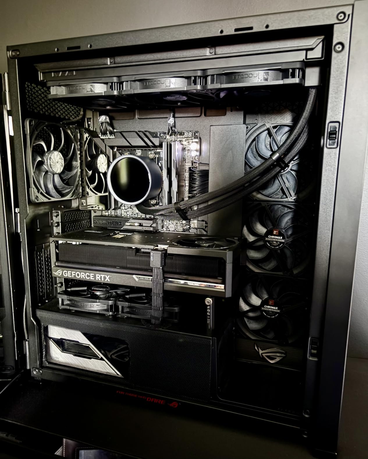 CORSAIR 7000D Airflow Full-Tower ATX PC Case – High-Airflow Front Panel – Spacious Interior – Easy Cable Management – 3X 140mm AirGuide Fans with PWM Repeater Included – Black customer photo 1