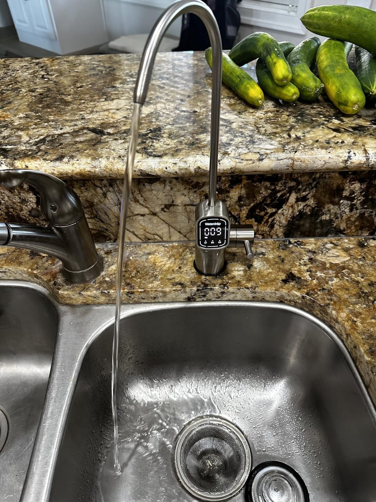 Waterdrop G3P800 Tankless Reverse Osmosis Water Filter System, 800 GPD customer photo 1
