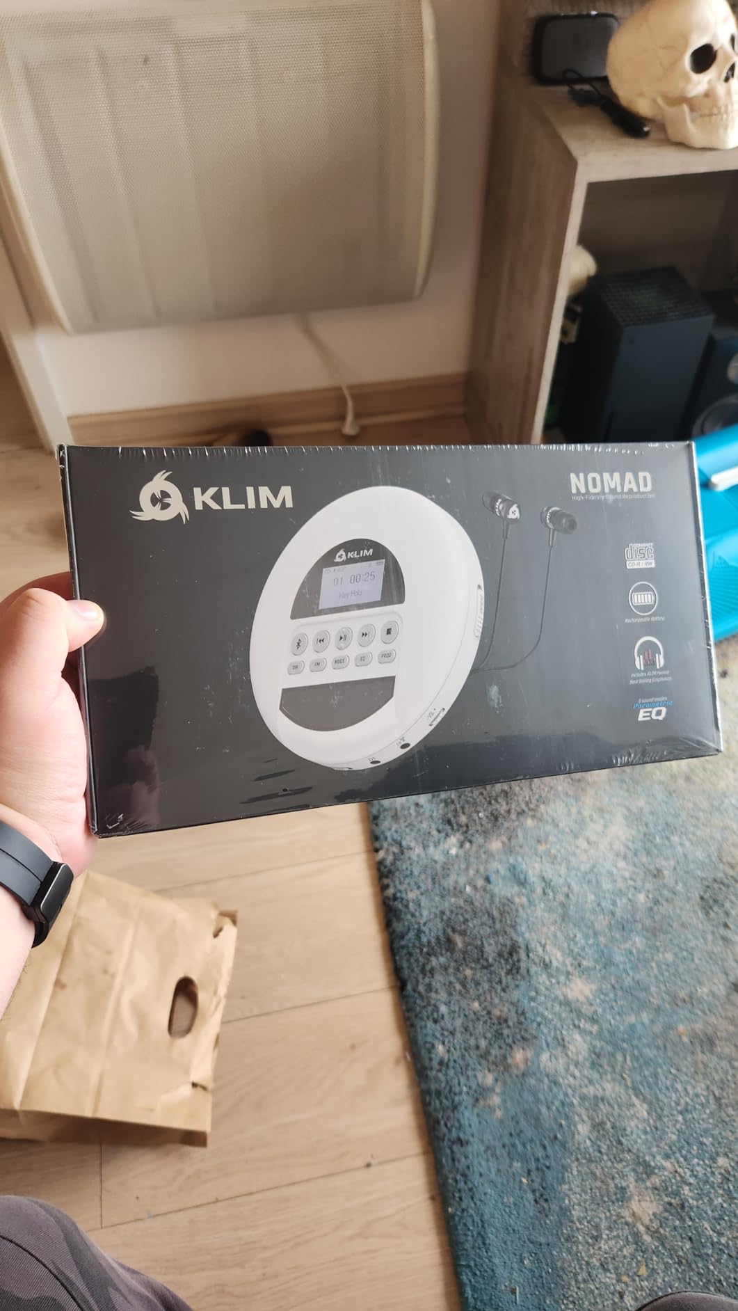 Portable CD Player with Long-Lasting Battery - FM Radio and Bluetooth customer photo 1