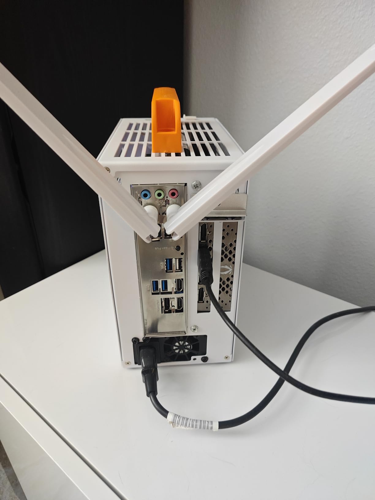 SGPC K39 5L Mini ITX Case,Portable SFF Gaming Chassis,White Standard Edition customer photo 1