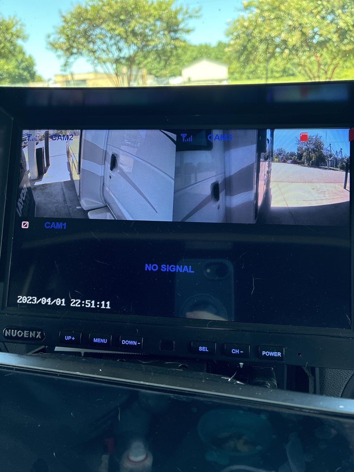 Wireless Backup Camera, 7 Inch Monitor Rear View Camera System for RV, Trailers, Trucks, 5th Wheels, Support 2 Cameras, IP69 Waterproof 18 LED IR Night Vision 152° View Camera, DIY Guide Lines customer photo 2