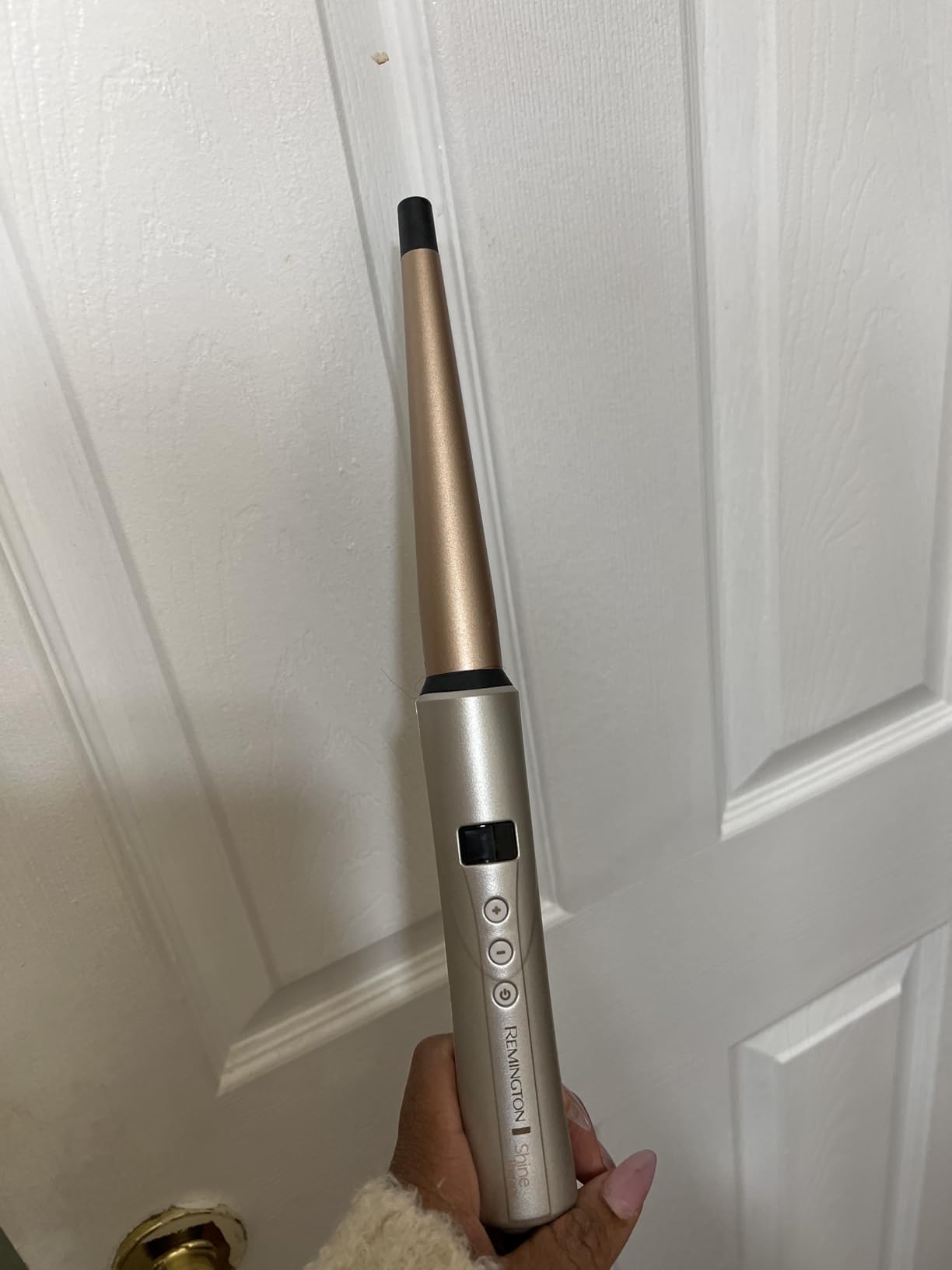 Remington Shine Therapy Tapered Curling Wand, 1–1.5 Inch customer photo 1