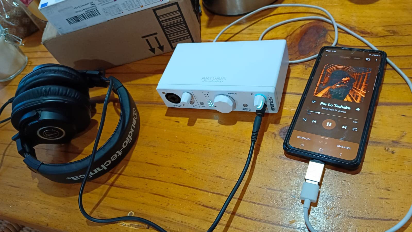 Arturia MiniFuse USB Audio & MIDI Interface, MiniFuse 1 customer photo 1