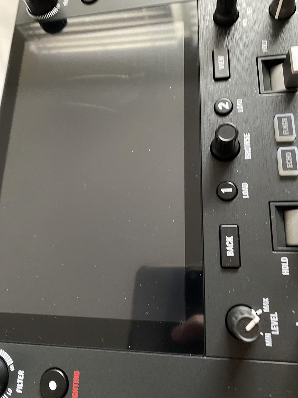 Numark Mixstream Pro Standalone System with Speakers, 7” Touch Screen, WiFi Streaming, 2 Channels & FX customer photo 2
