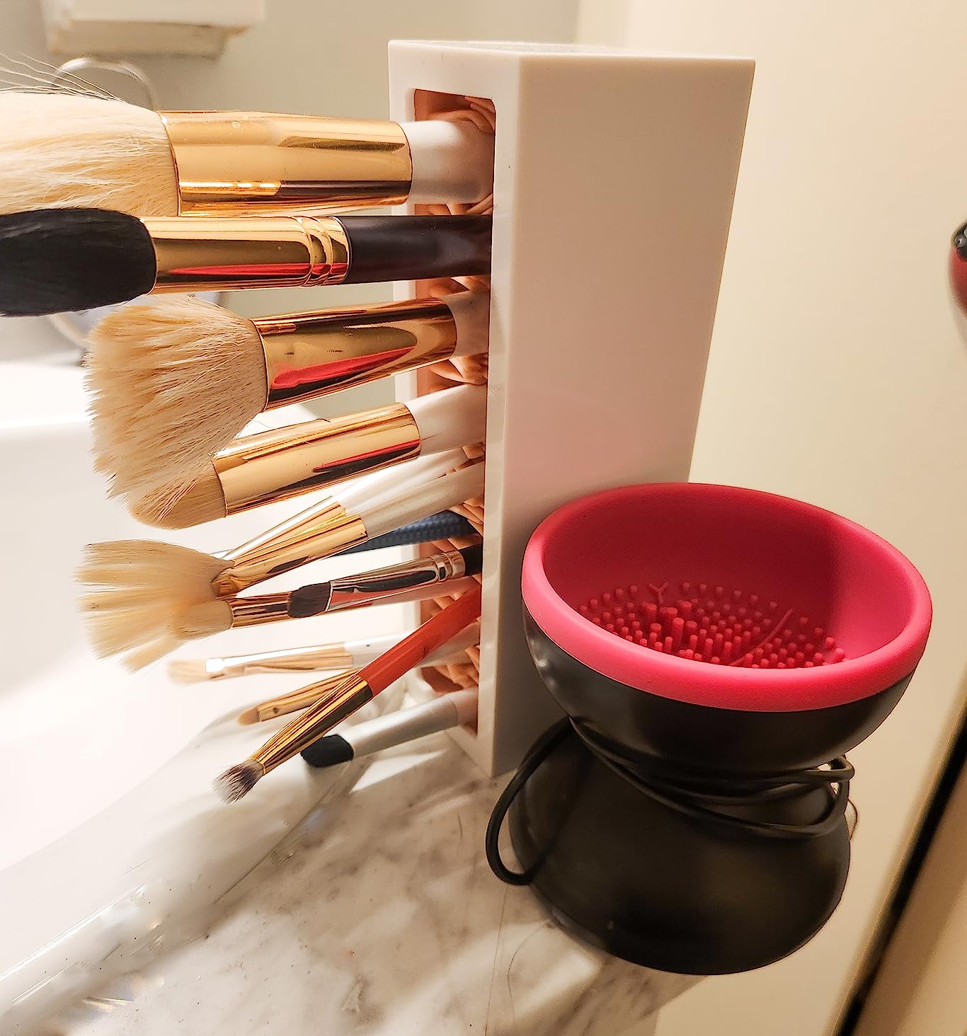 Alyfini Electric Make Up Brush Cleaner Cleanser Machine customer photo 2