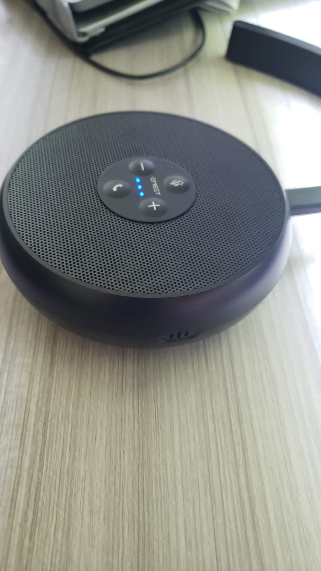 EMEET M1A USB Speakerphone, Built-in Mics, 360° Voice Pickup, Plug&Play customer photo 2
