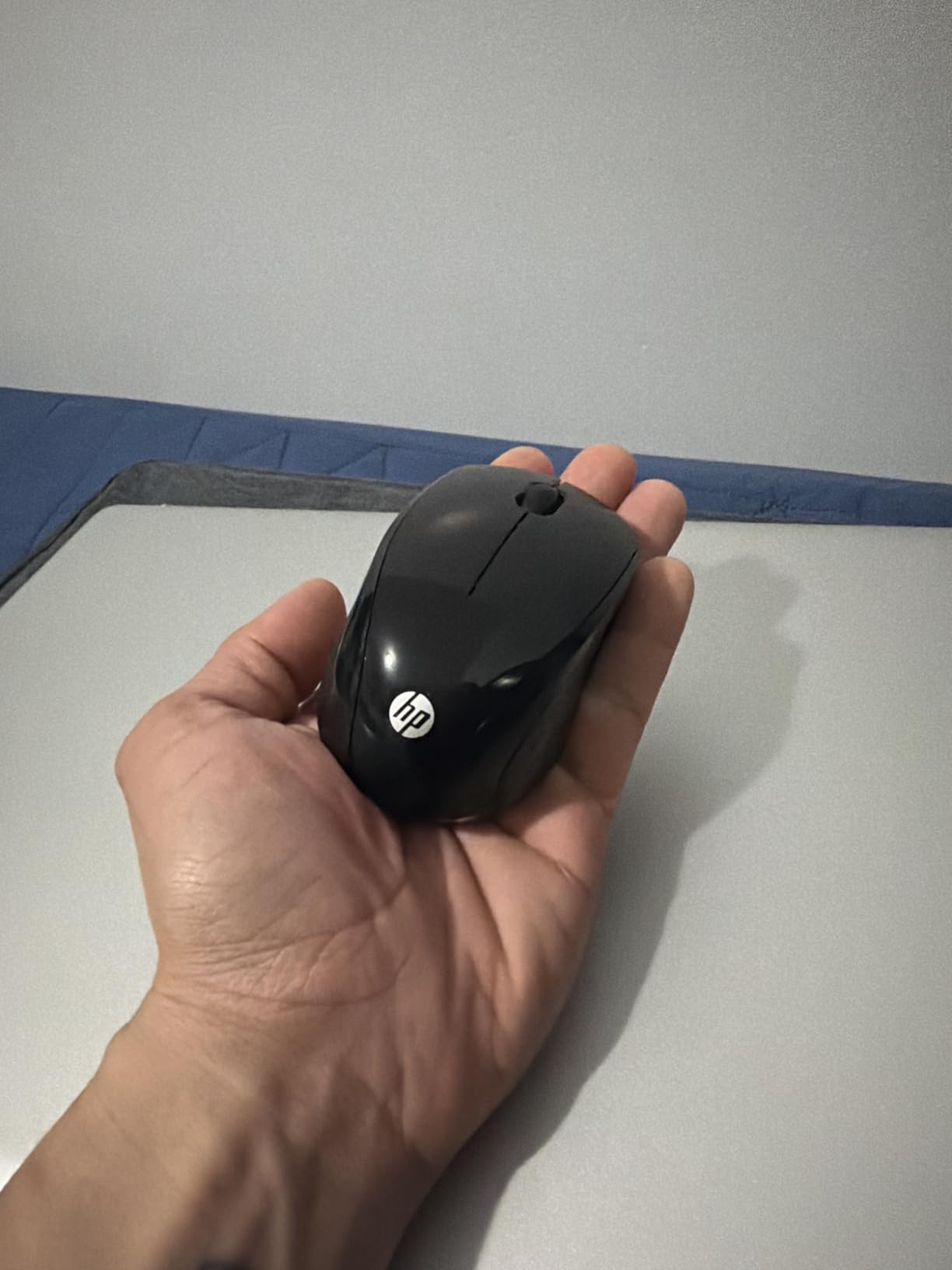 HP X3000 G3 Wireless Mouse - Black, 15-Month Battery, Side Grips for Control, Travel-Friendly, Blue LED, Powerful 1600 DPI Optical Sensor, Compatible with Wins PC/Laptop, Mac, Chromebook (683N7AA) customer photo 1
