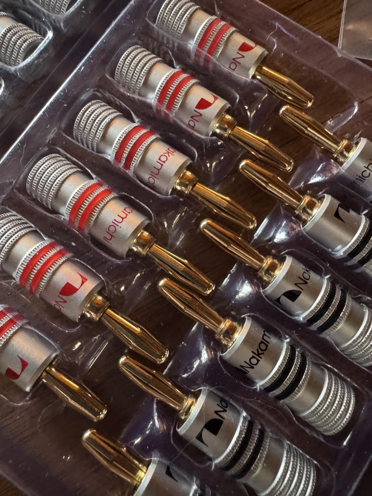 Nakamichi GrubLock Excel Series 24k Gold Plated Banana Plugs, 10-18 AWG customer photo 2