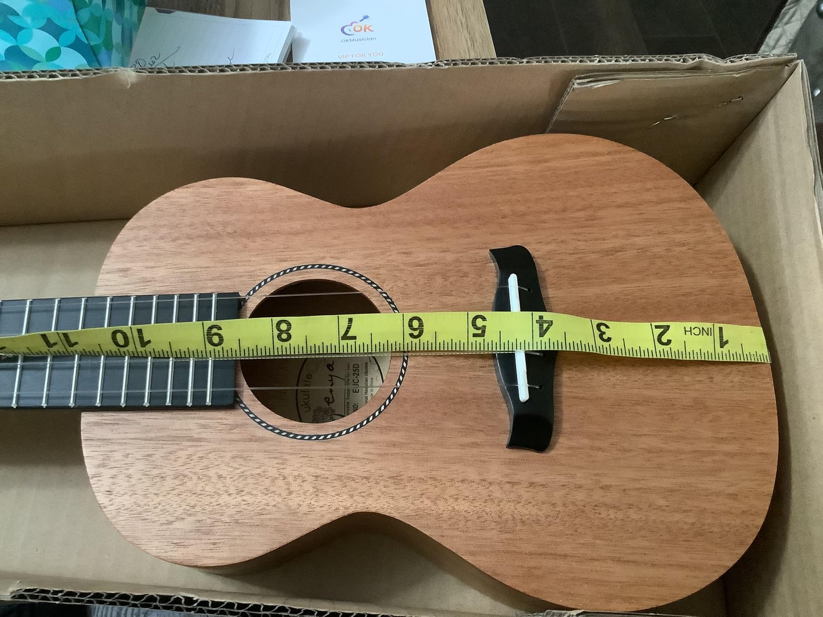 Enya EUC-25D 23 Inch Concert Ukulele, Solid Mahogany Top, Natural customer photo 1