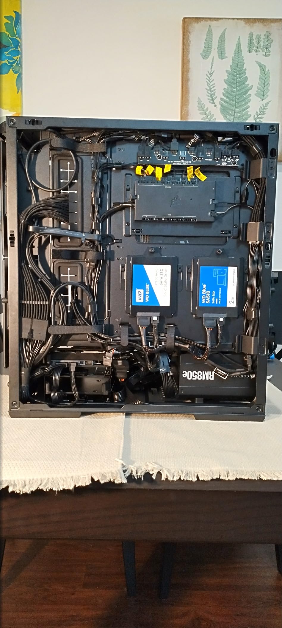 LIAN LI LANCOOL 216 RGB Black ATX Mid-Tower Case, 2x160mm ARGB Fans customer photo 1