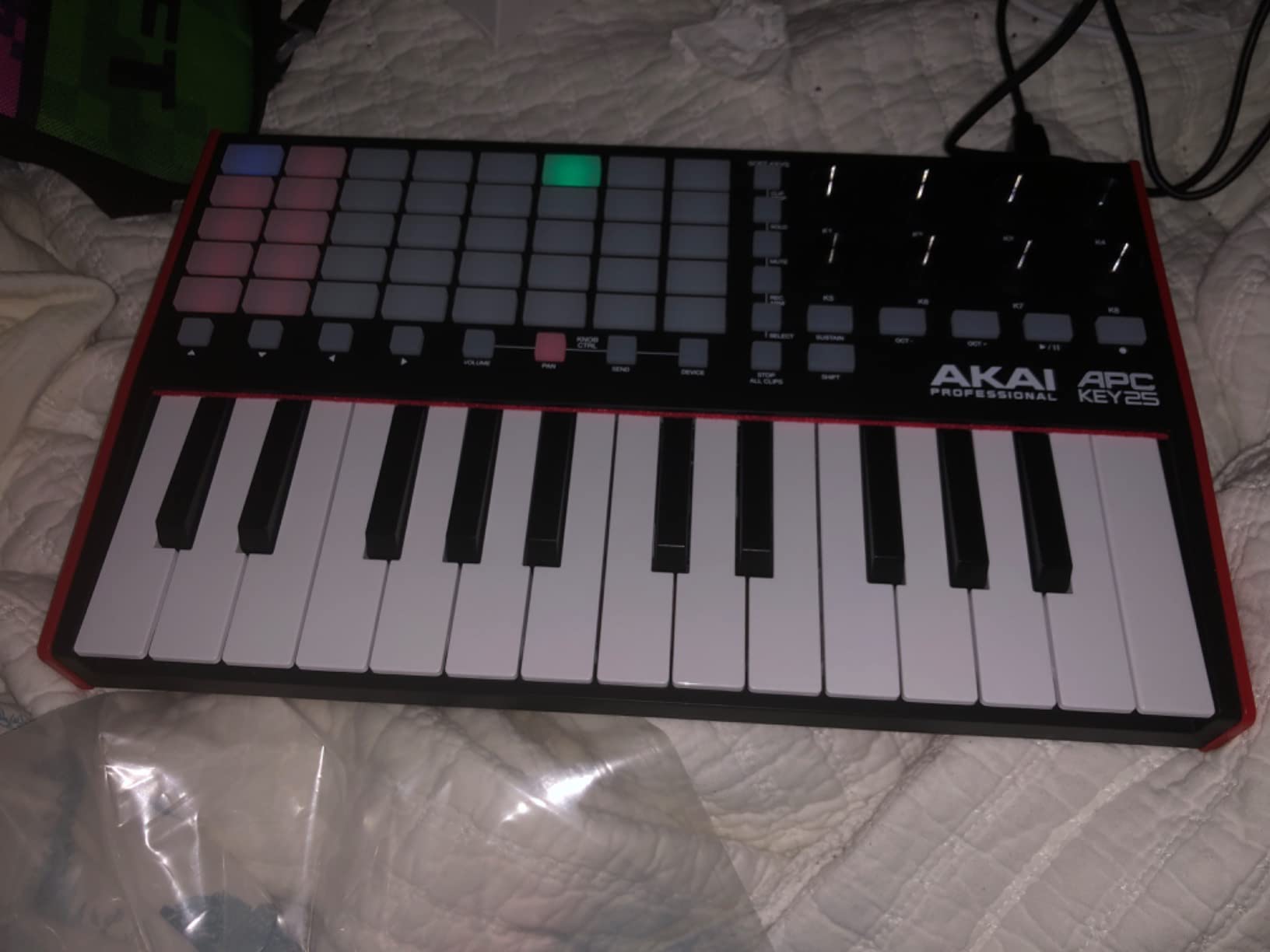 Akai Professional APC Key 25 MK2 25-Key USB MIDI Keyboard Controller | Velocity-Sensitive Mini Keys, 40 RGB Pads, 8 Knobs, 1:1 Mapping for Ableton Live, Live Performance and Music Production customer photo 2