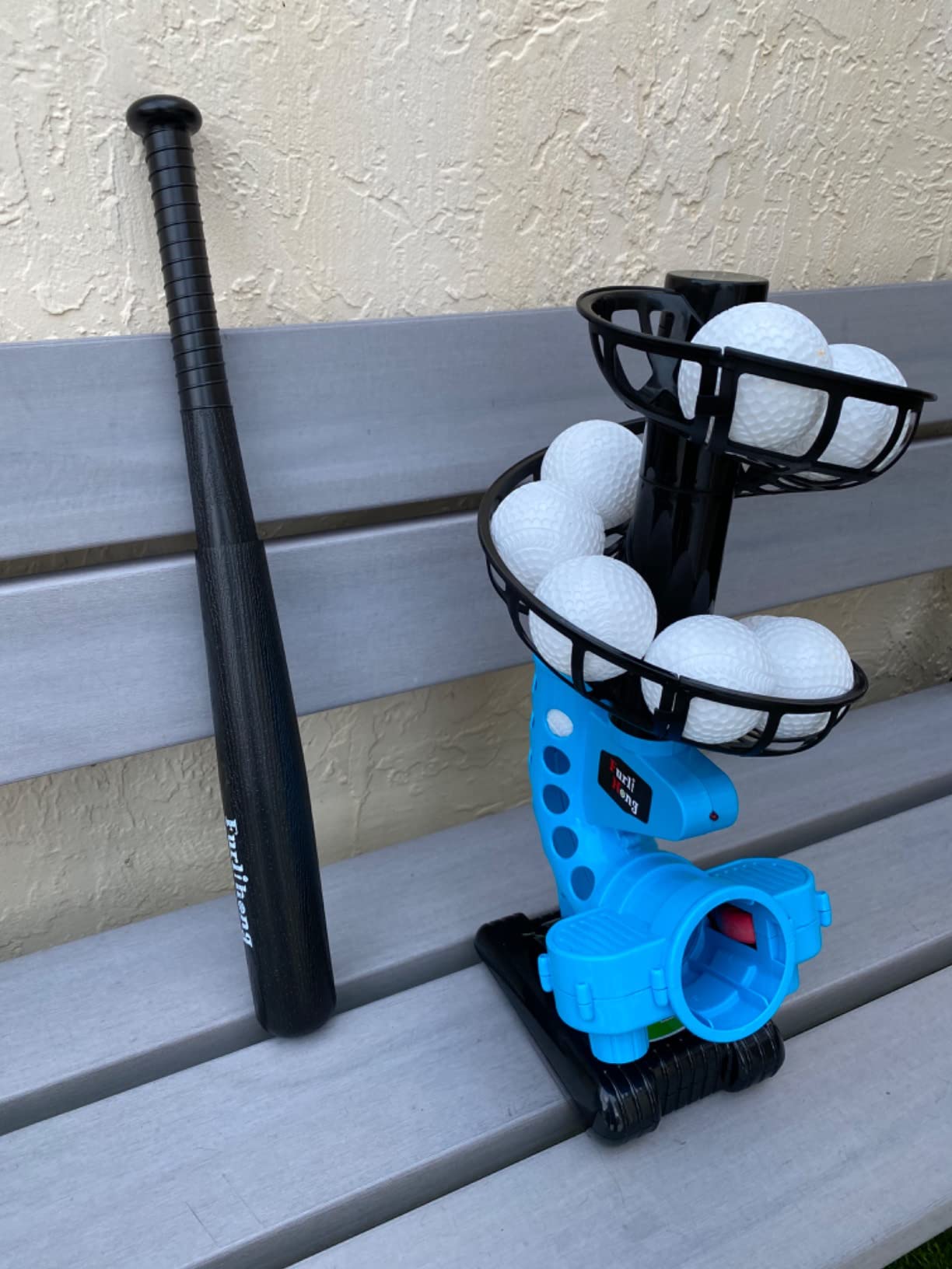 Furlihong 380BH Baseball Pitching Machine for Kids and Beginner customer photo 1