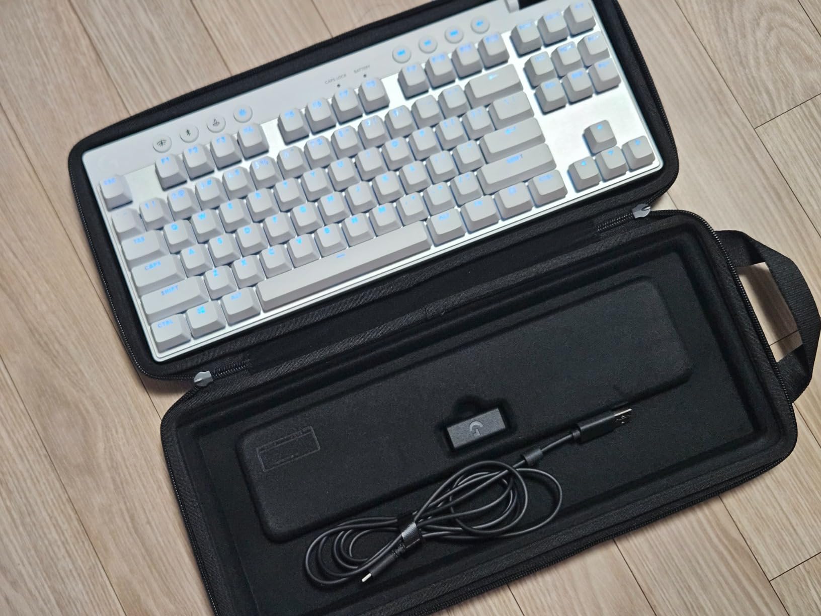 Logitech G PRO X 60% Wireless Gaming Keyboard (Tactile Optical) - Black customer photo 1