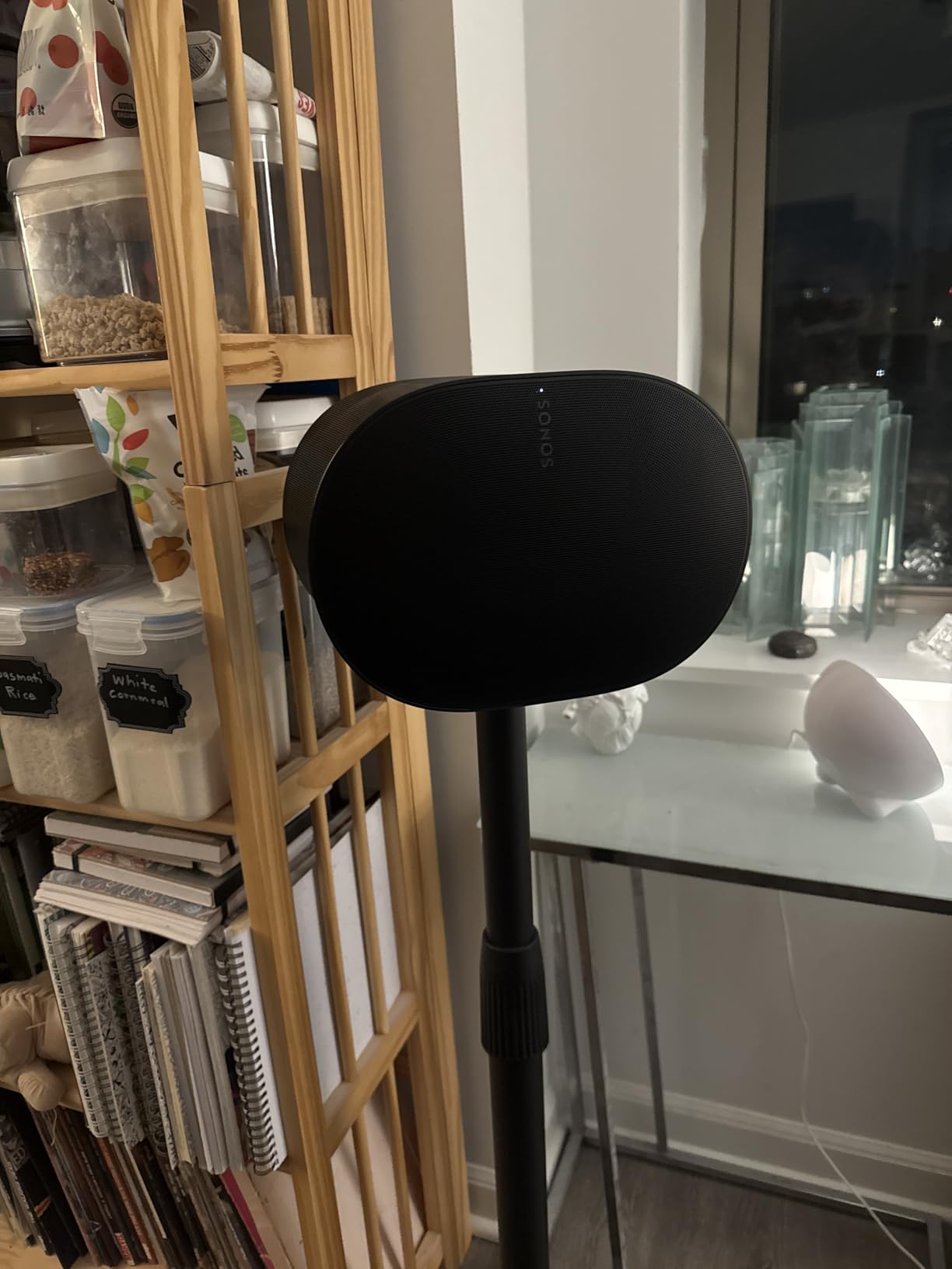 Sonos Era 300 Wireless Smart Speaker with Dolby Atmos - White customer photo 2
