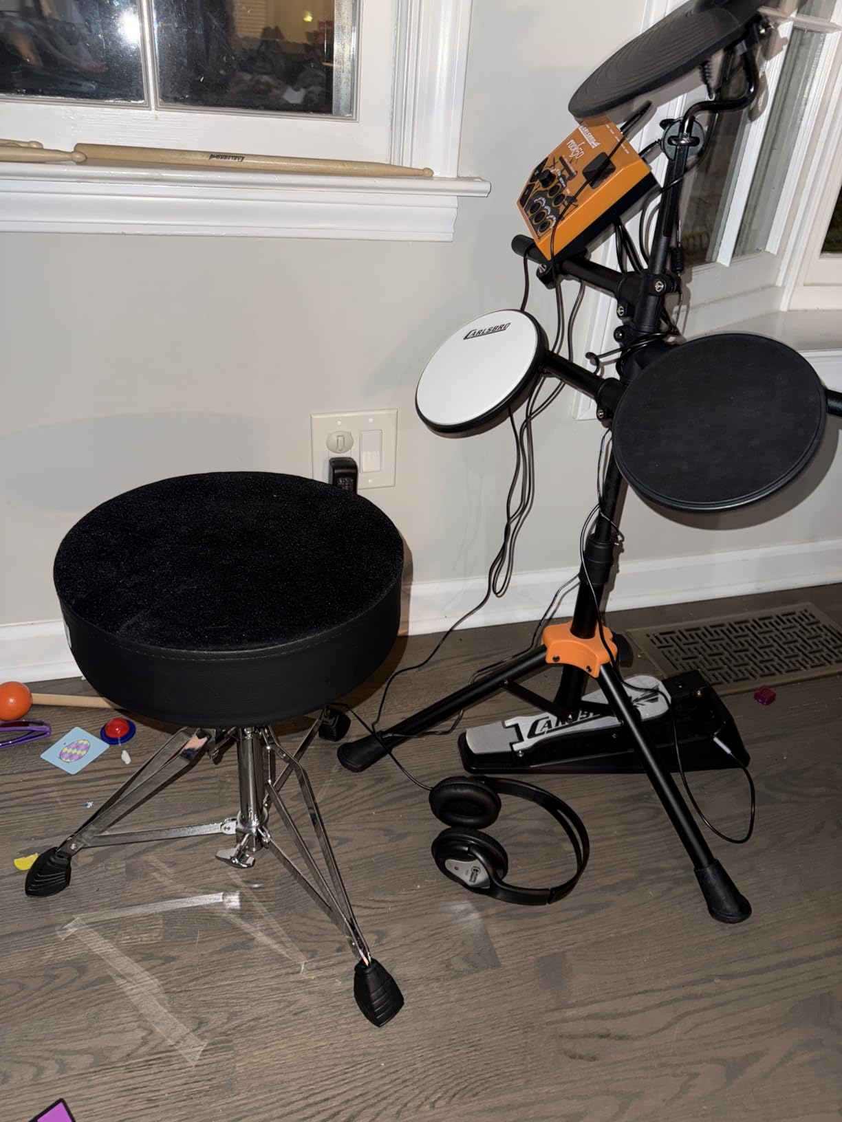 GrowDaily Drum Throne Seat,Adjustable Stool Drum Universal Thick Padded Drum Throne Drummer Stool with 2Pacs 5A Drumsticks customer photo 2