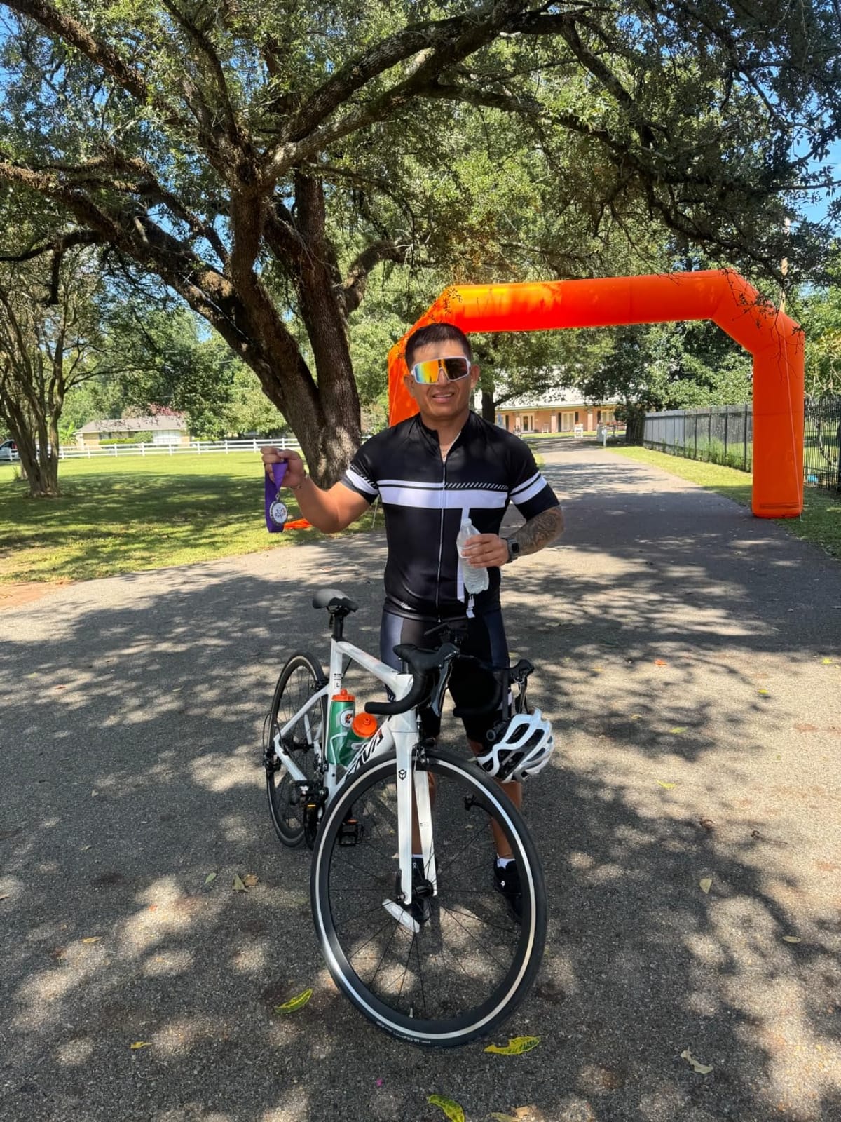 SAVADECK Carbon Road Bike for Beginners - Adult Racing Bicycle with Shimano SORA 18-Speed, Lightweight Carbon Fiber Frame & Fork, Double V-Brake customer photo 2