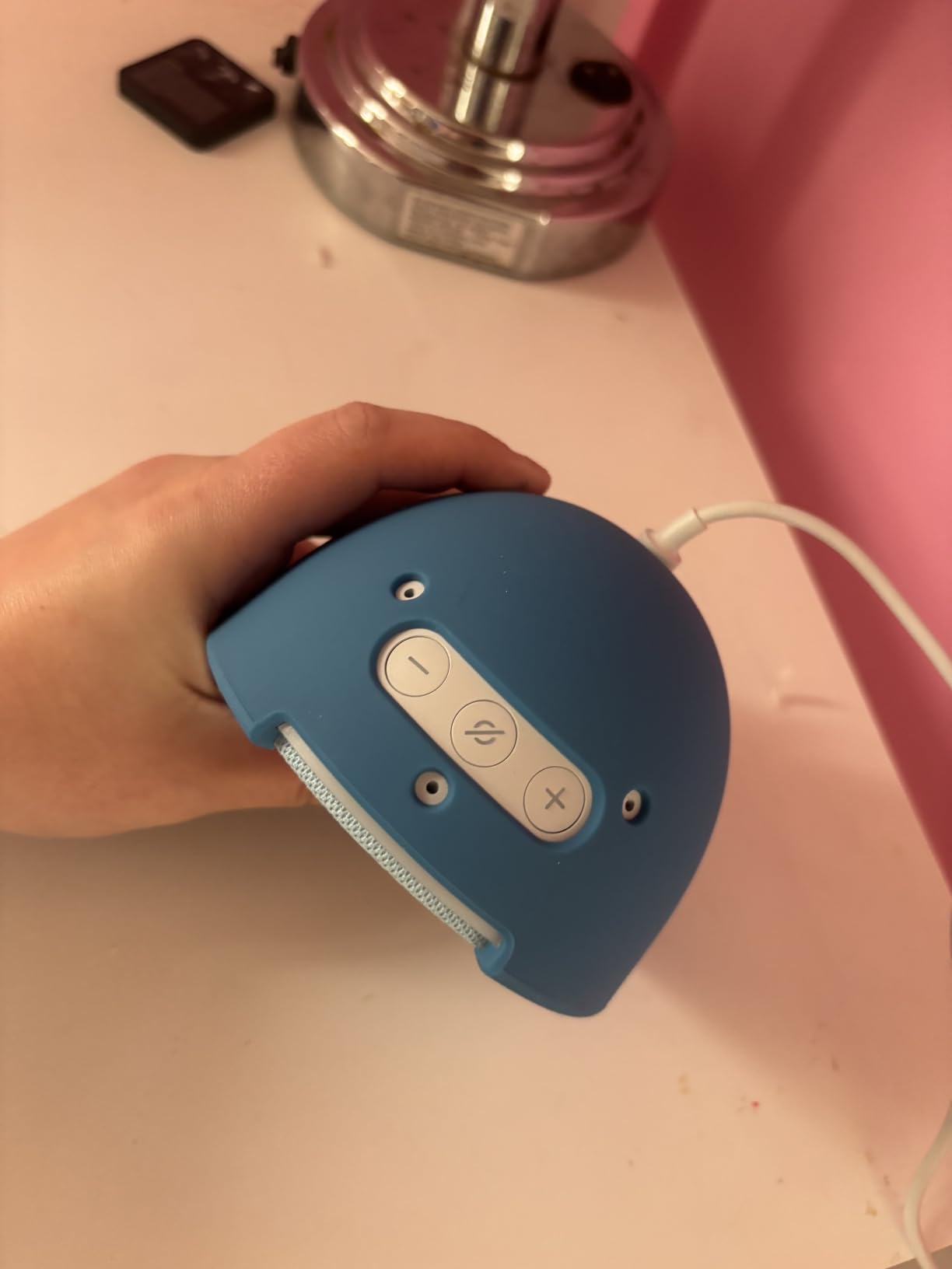 Amazon Echo Pop Kids (newest model), Enjoy age-appropriate audiobooks, sleep routines and Alexa+ experiences to create and learn, Disney Princess design customer photo 1