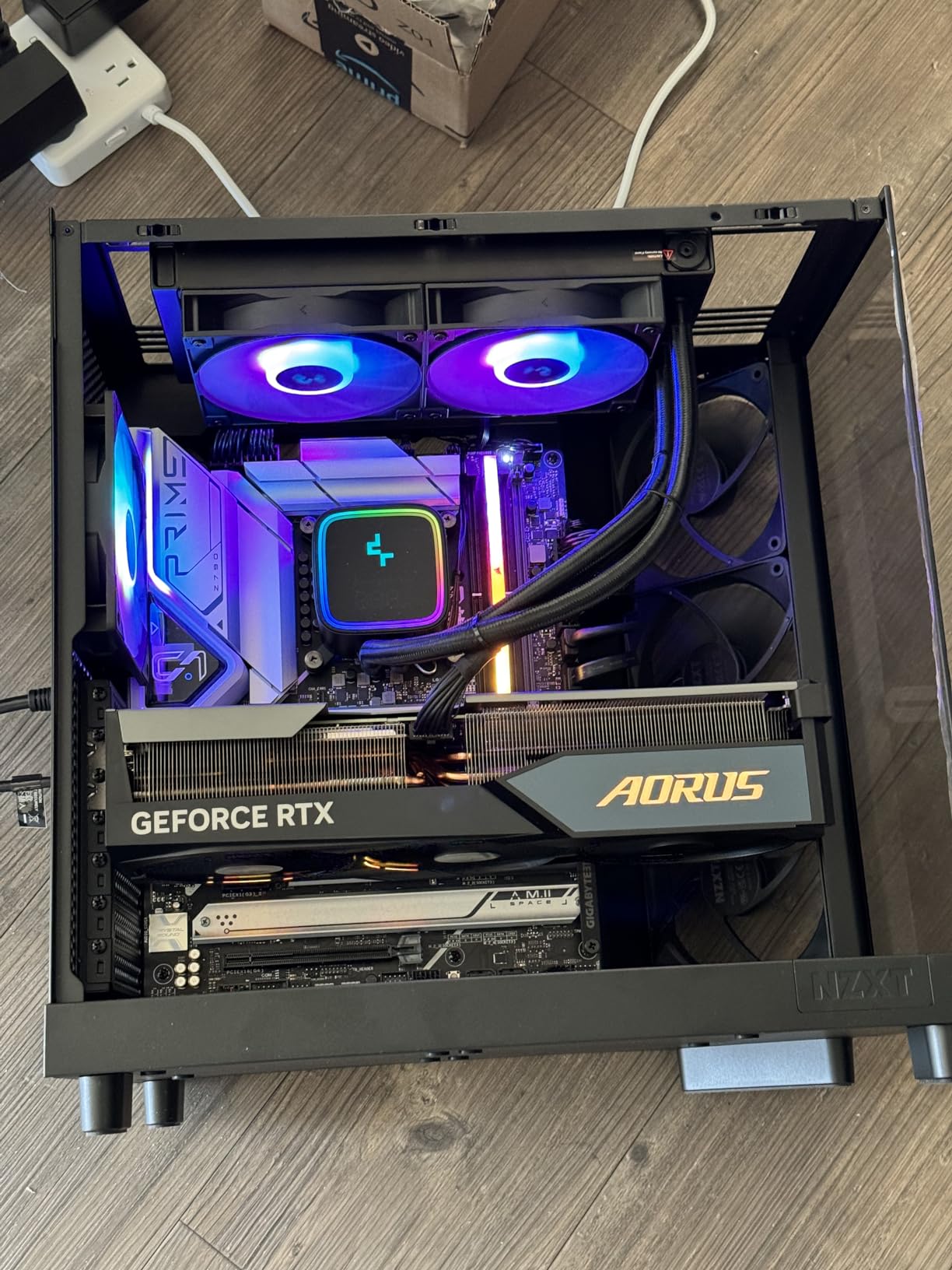 Intel® Core™ i7-14700KF New Gaming Desktop Processor 20 cores (8 P-cores + 12 E-cores) - Unlocked customer photo 2