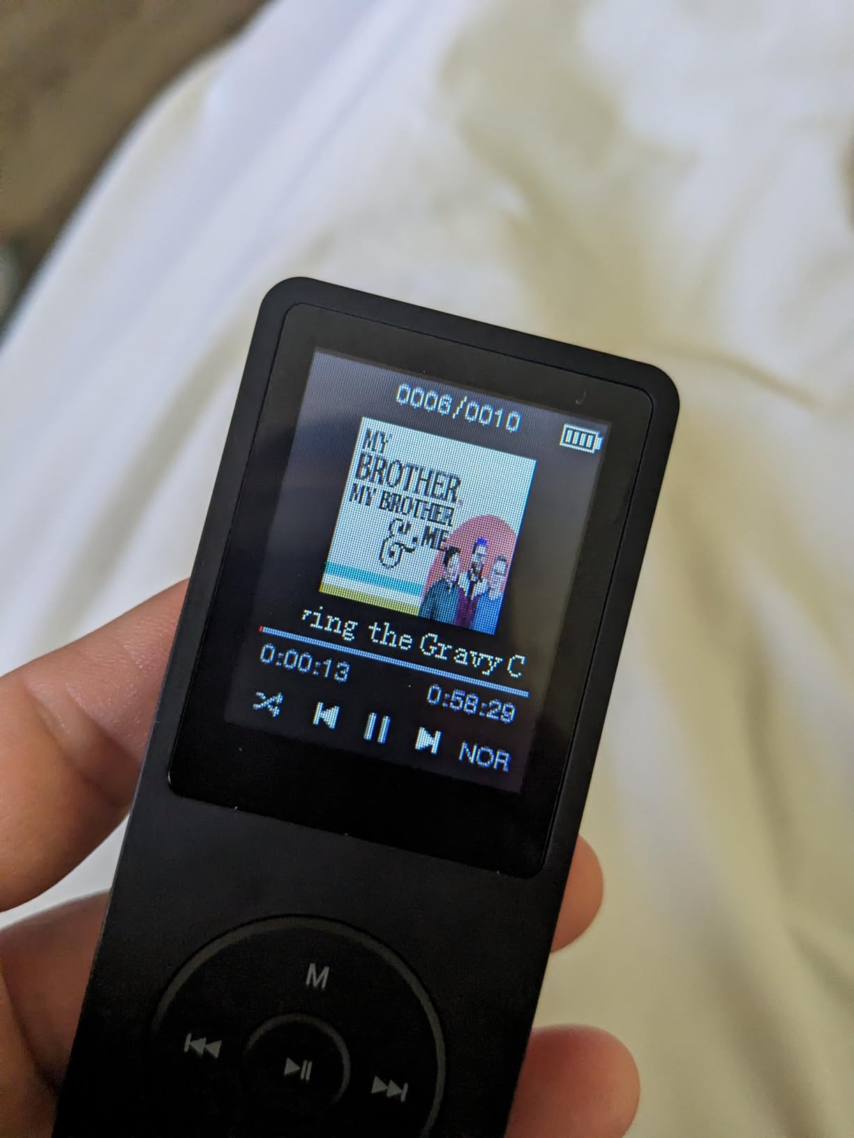 AGPTEK A02 MP3 Player with Bluetooth 5.3, 1.8'' 32GB Portable Music Player customer photo 1