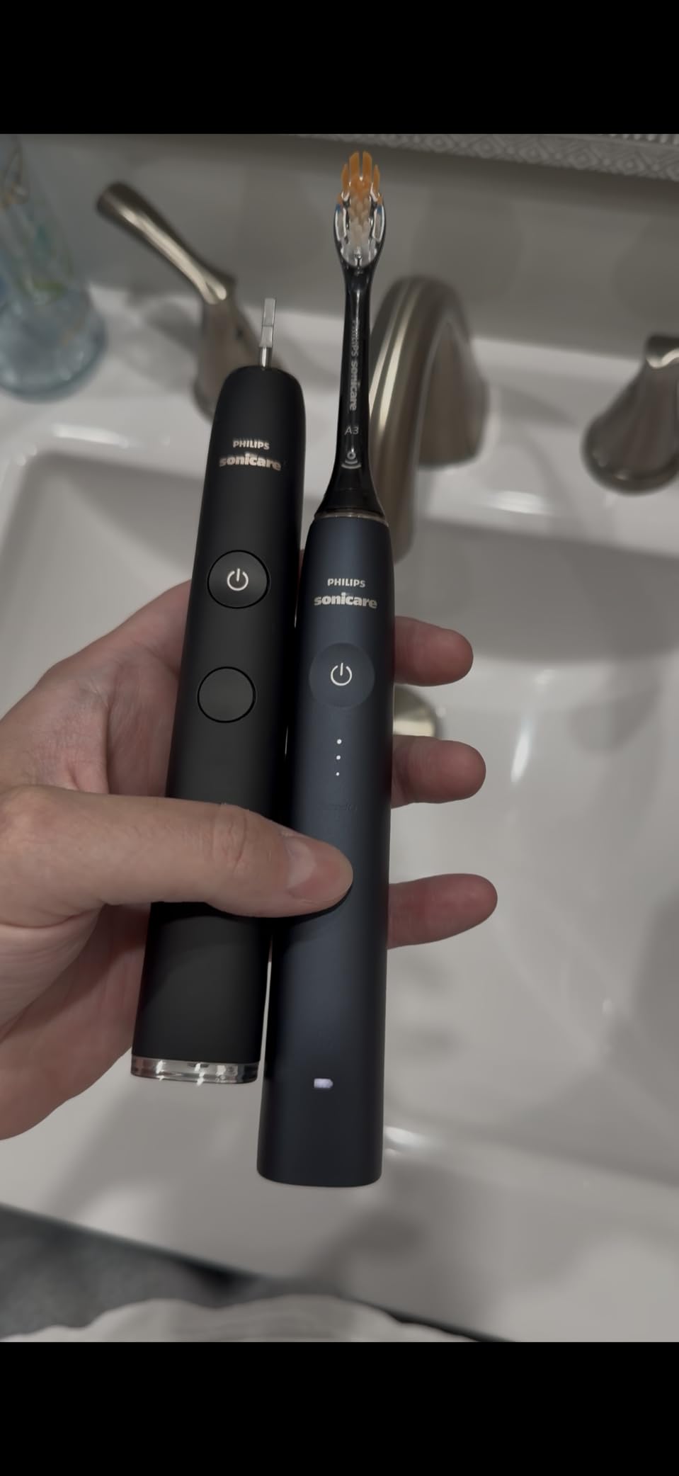 Philips Sonicare DiamondClean 9500 Electric Toothbrush 3 Brush Heads, Black customer photo 2