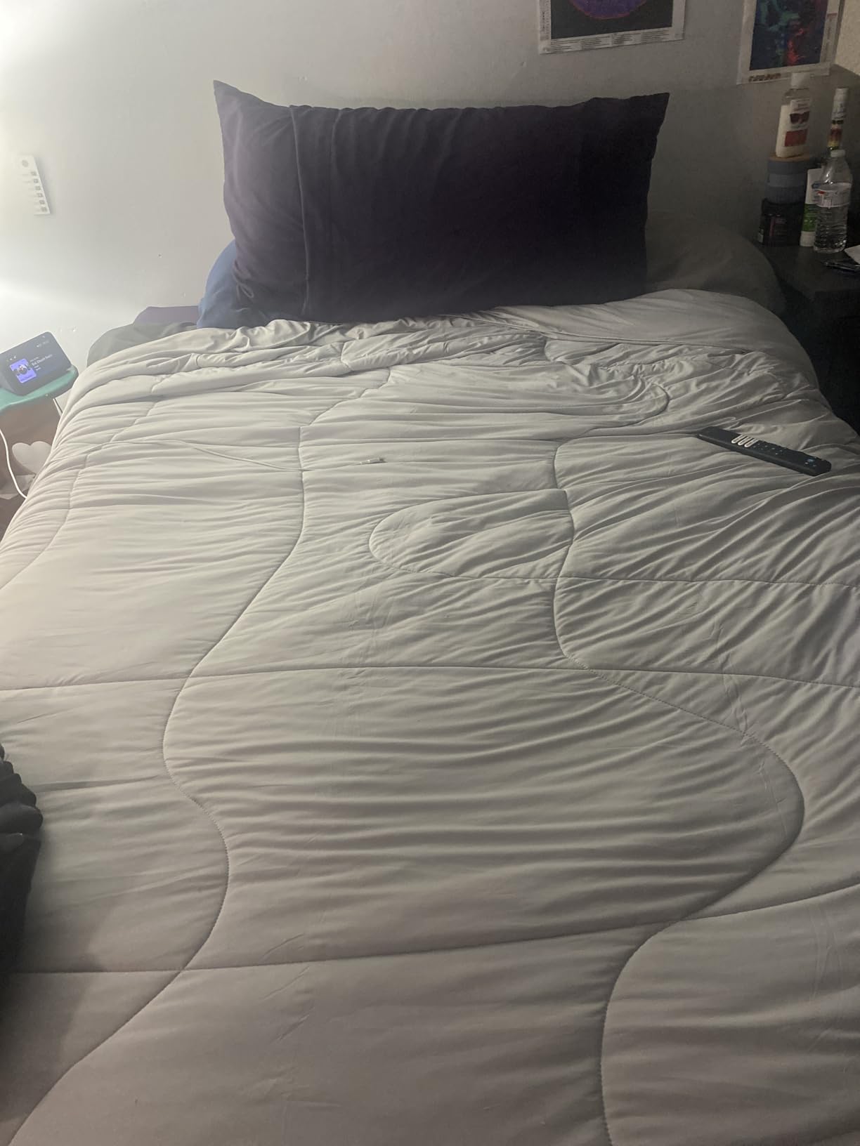 Bedsure Cooling Comforter Blankets for Hot Sleepers, All Season, Queen customer photo 1