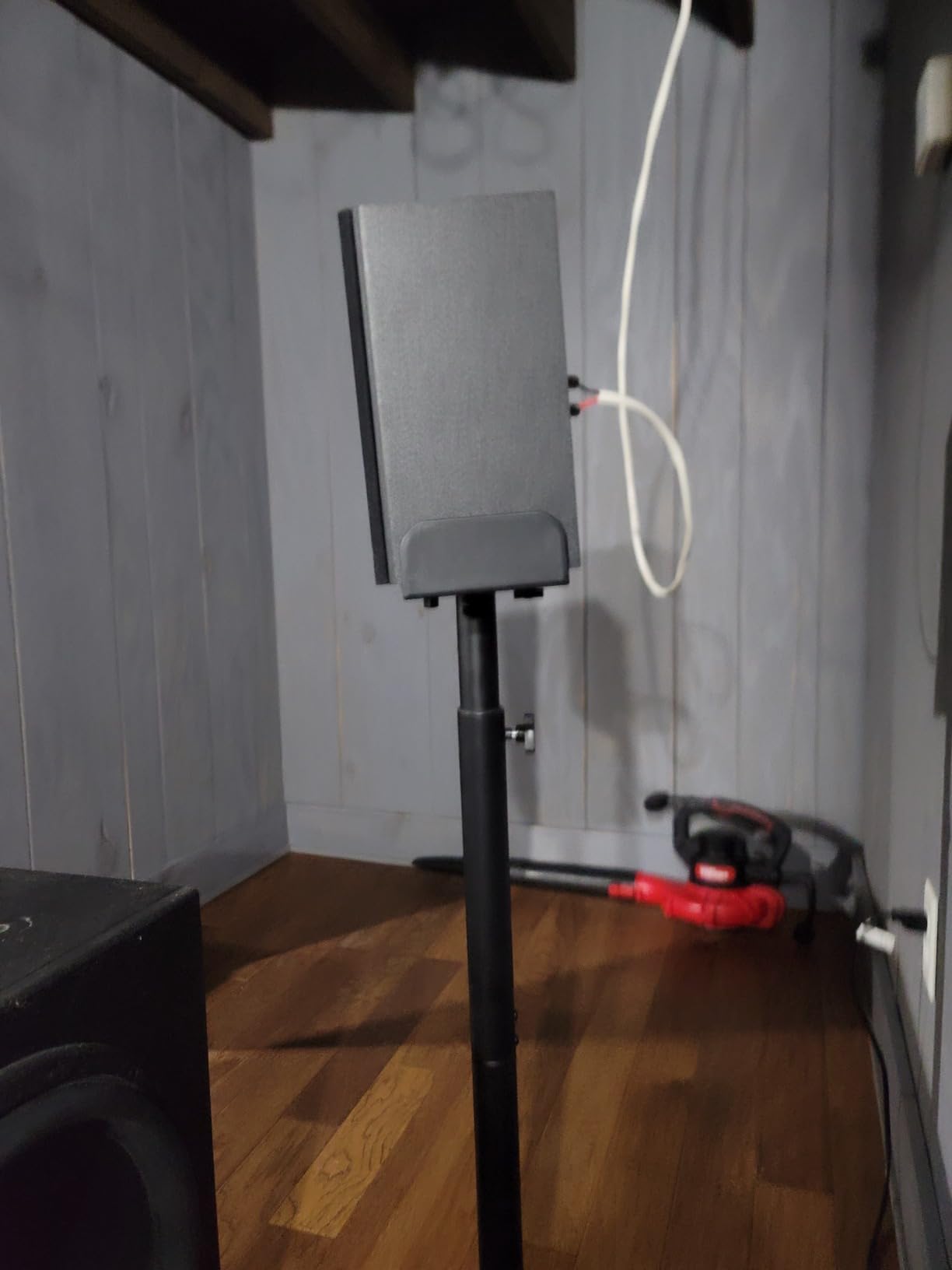 MOUNTUP Universal Speaker Stands Pair for Surround Sound Home Theater, 31