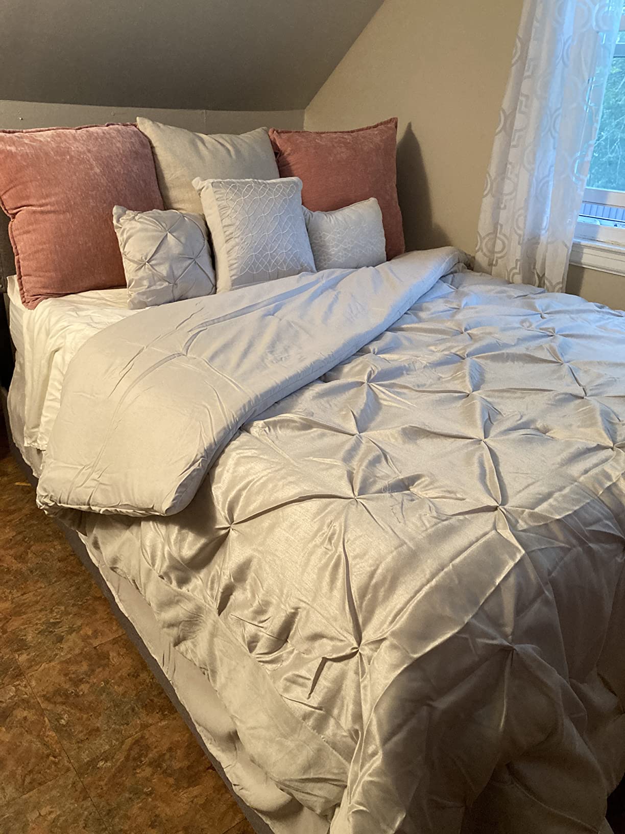 Gizoon Upholstered Queen Bed Frame with 4 Storage Drawers, Headboard Adjustable, Noise Free, Wooden Slats Support, Fits 6” to 12” Mattress, No Box Spring Needed customer photo 2