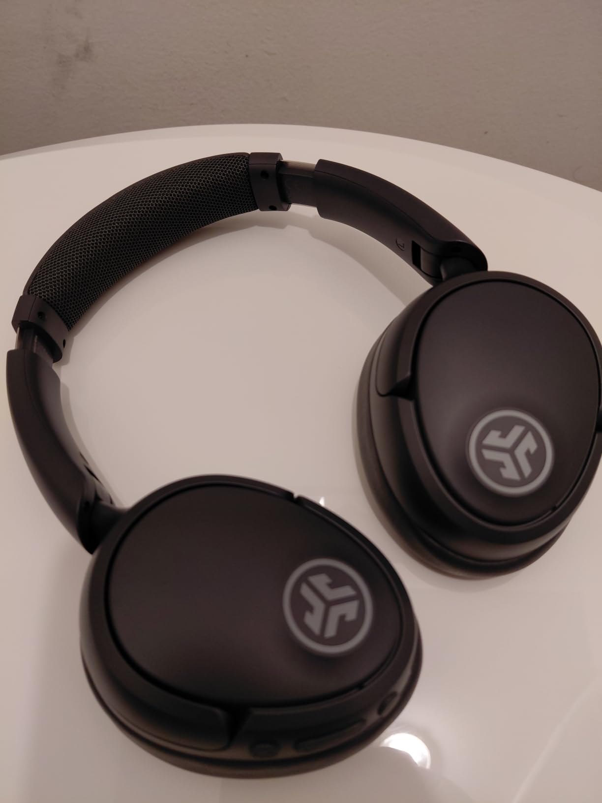 JLab JBuds Lux ANC, Over Ear Headphones, Active Noise Cancelling, Bluetooth, Cloud White customer photo 1